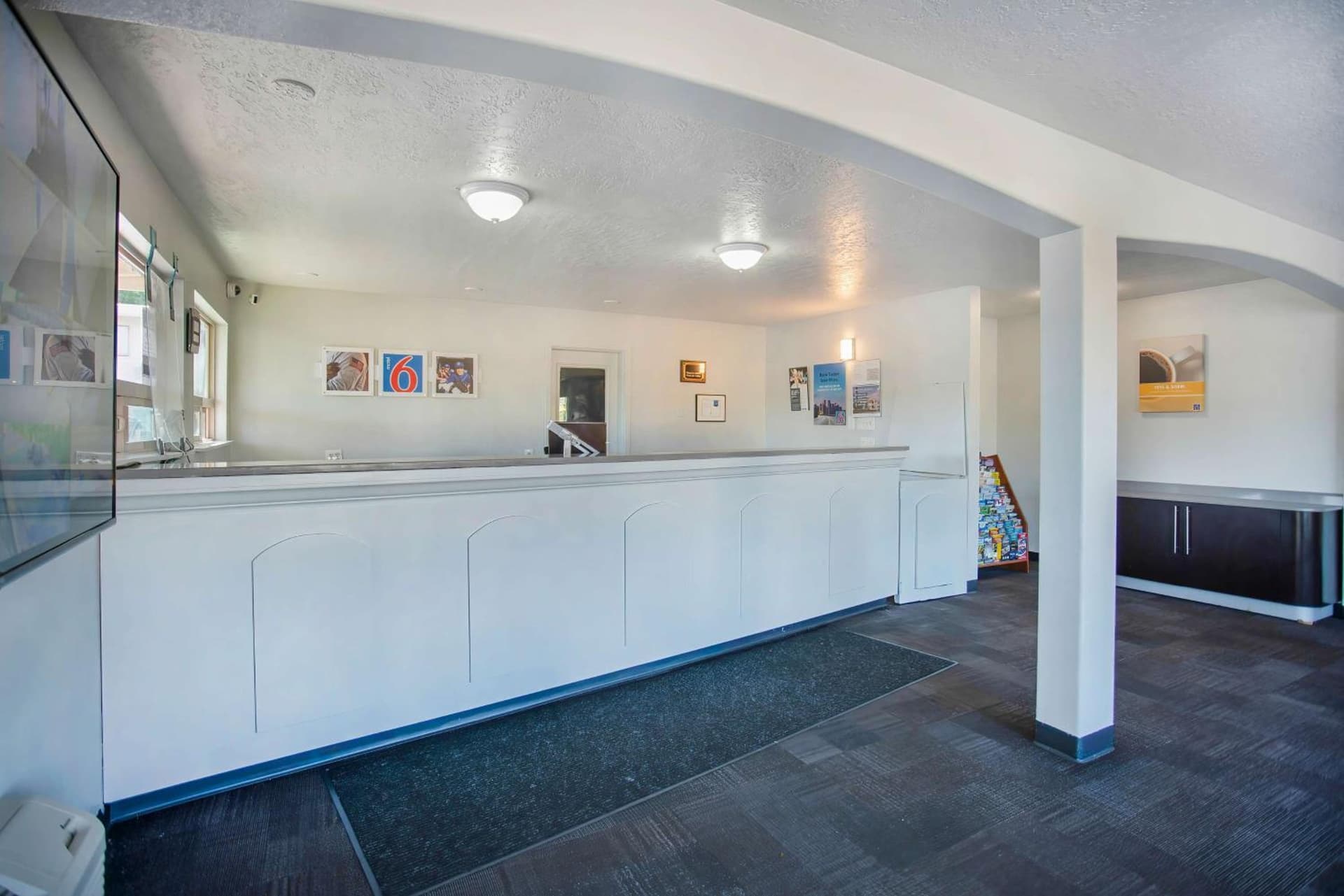 Motel 6-Gresham, OR - Portland property views in Gresham, OR — gallery photo 3