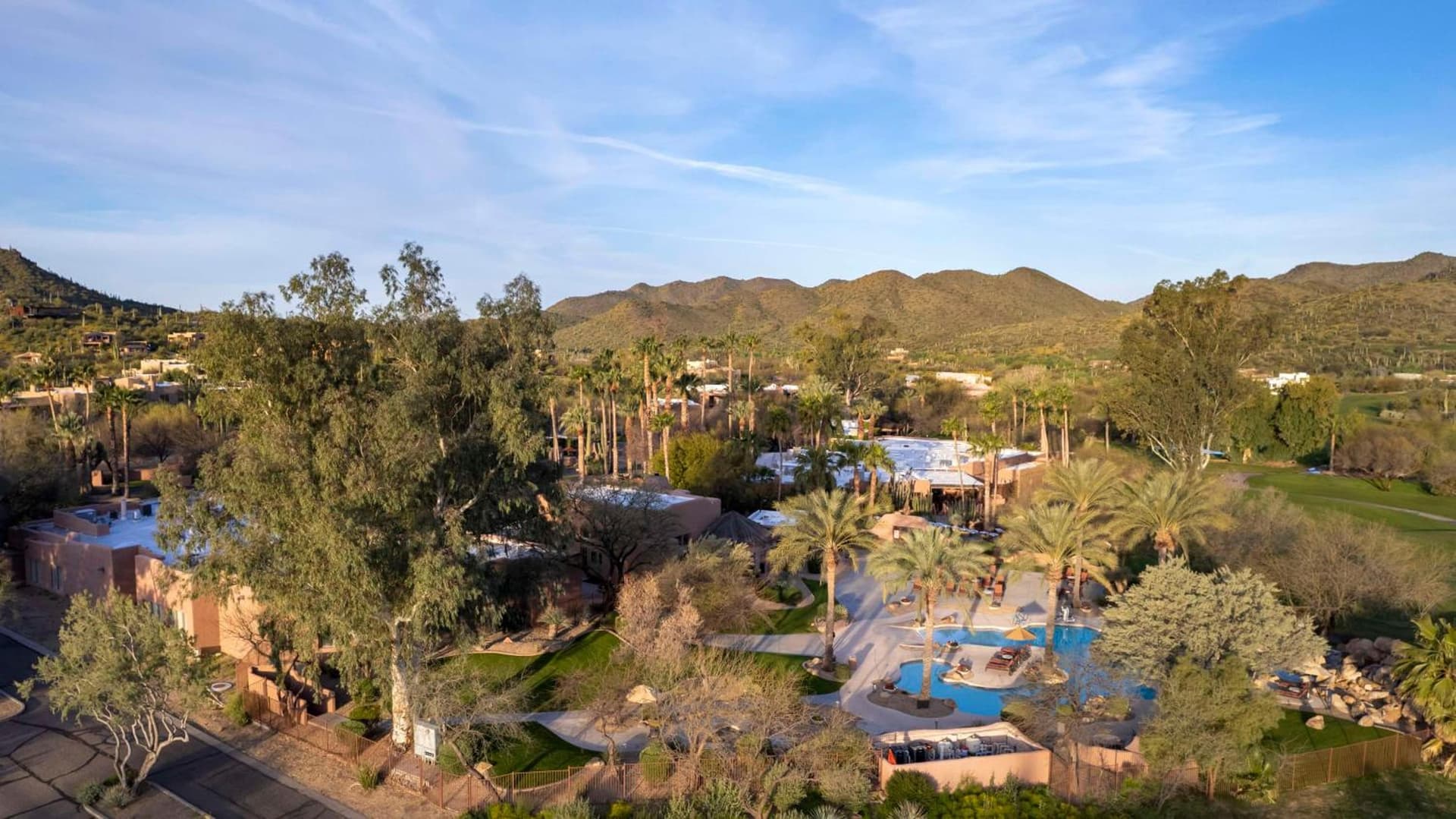 Hilton Vacation Club Rancho Manana featured exterior or lobby in Cave Creek, AZ — similar hotel