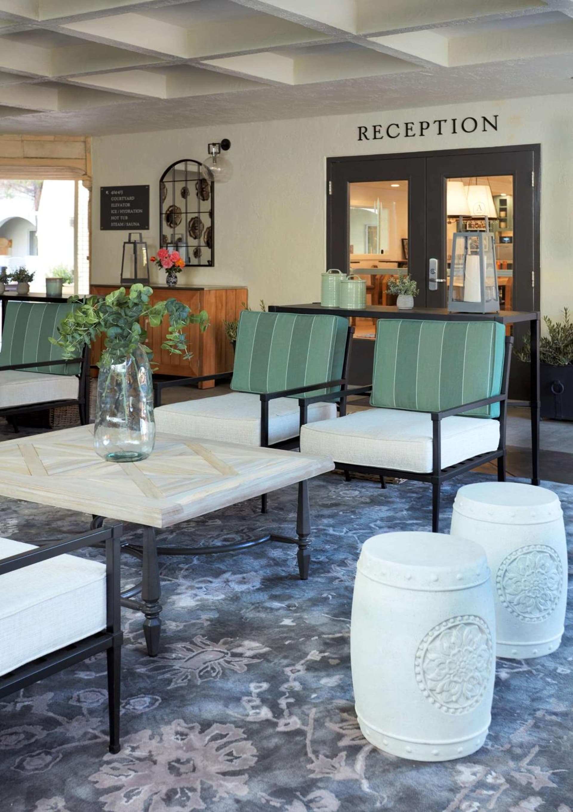 The Lodge at Healdsburg, Tapestry Collection by Hilton interior in Healdsburg, CA — gallery photo 2