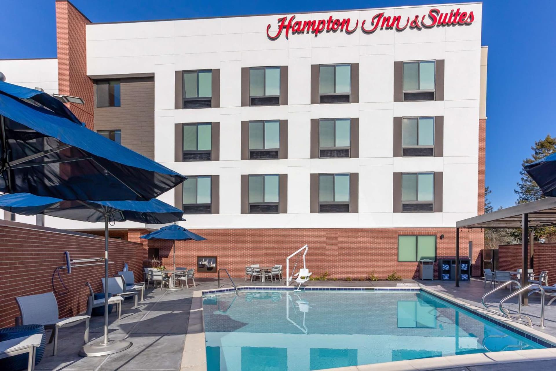 Hampton Inn & Suites Santa Rosa Sonoma Wine Country gallery photo in Santa Rosa, CA — image 16