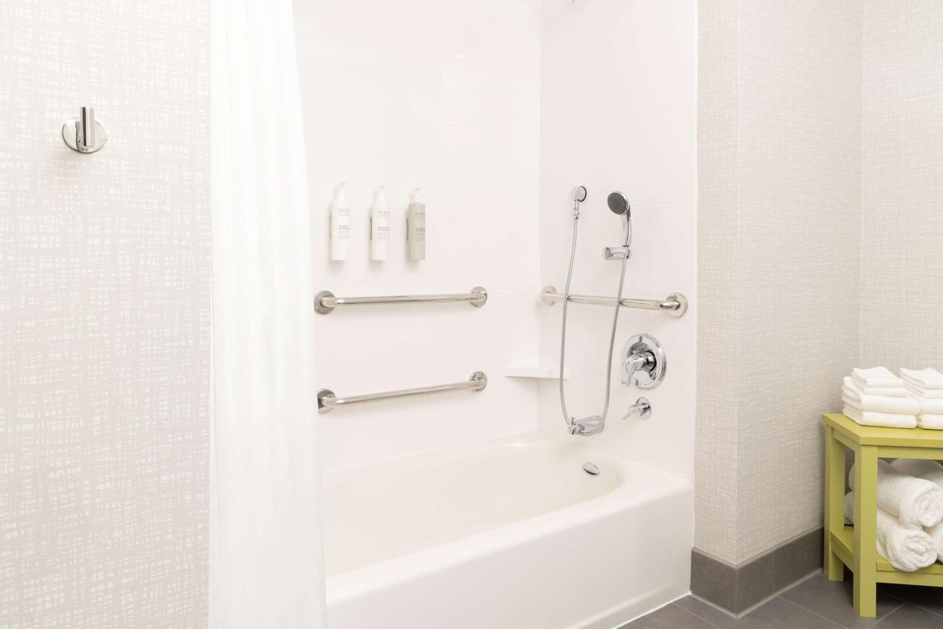 Hampton Inn & Suites Santa Rosa Sonoma Wine Country gallery photo in Santa Rosa, CA — image 31