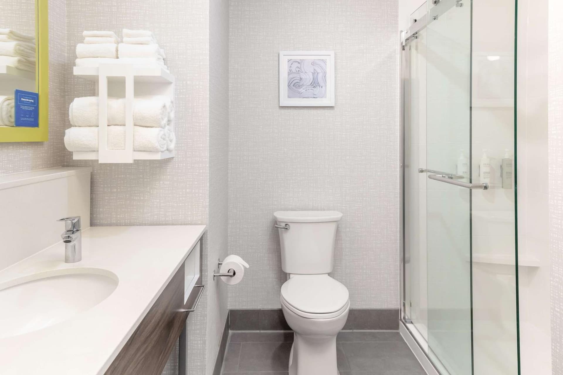 Hampton Inn & Suites Santa Rosa Sonoma Wine Country gallery photo in Santa Rosa, CA — image 7