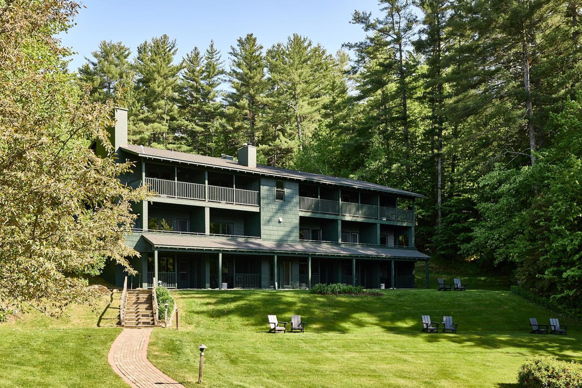 Bluebird Cady Hill Lodge featured exterior or lobby in Stowe — similar hotel