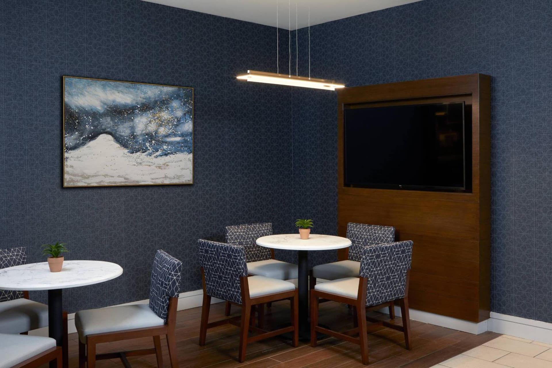 Courtyard by Marriott Los Angeles LAX / Century Boulevard gallery photo in Los Angeles, CA — image 49