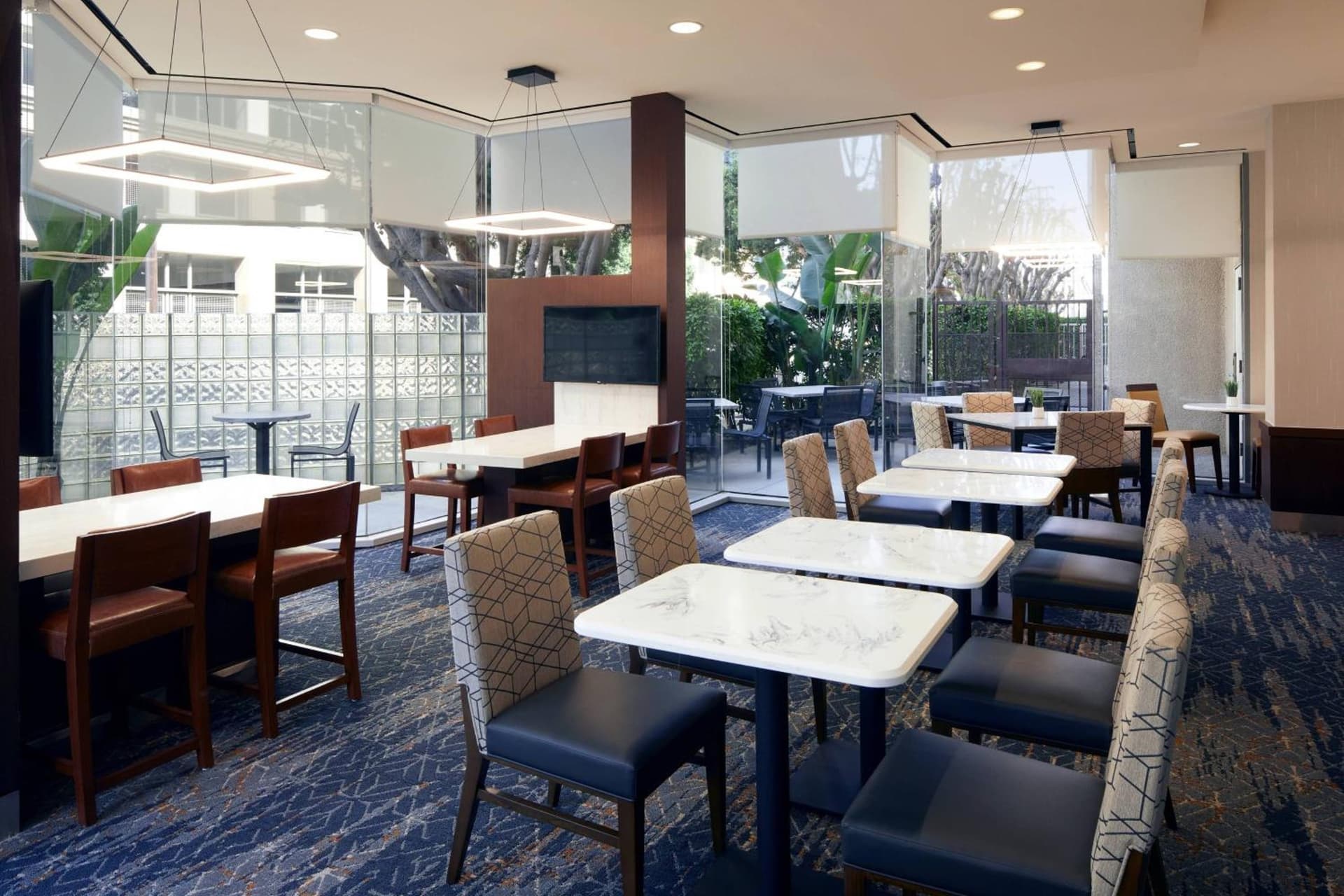 Courtyard by Marriott Los Angeles LAX / Century Boulevard gallery photo in Los Angeles, CA — image 20
