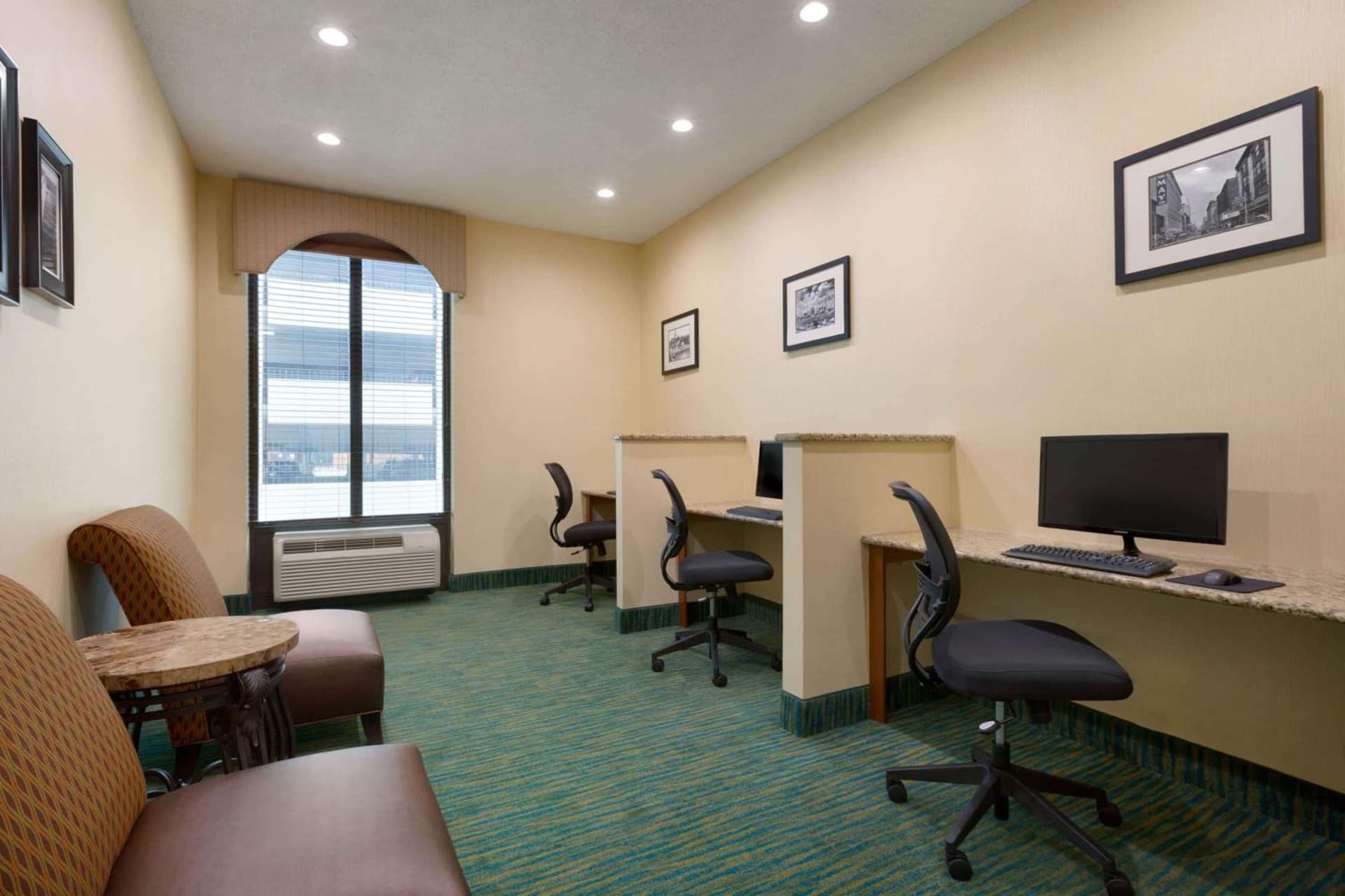 Days Inn by Wyndham Baltimore Inner Harbor gallery photo in Baltimore, MD — image 50