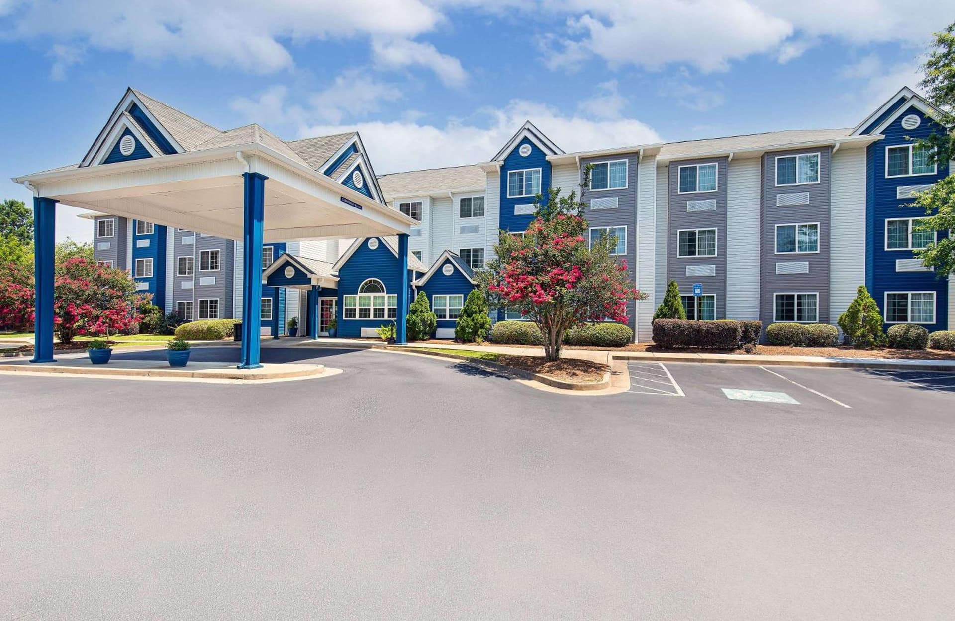 Microtel Inn & Suites Columbus North interior in Columbus, GA — gallery photo 2