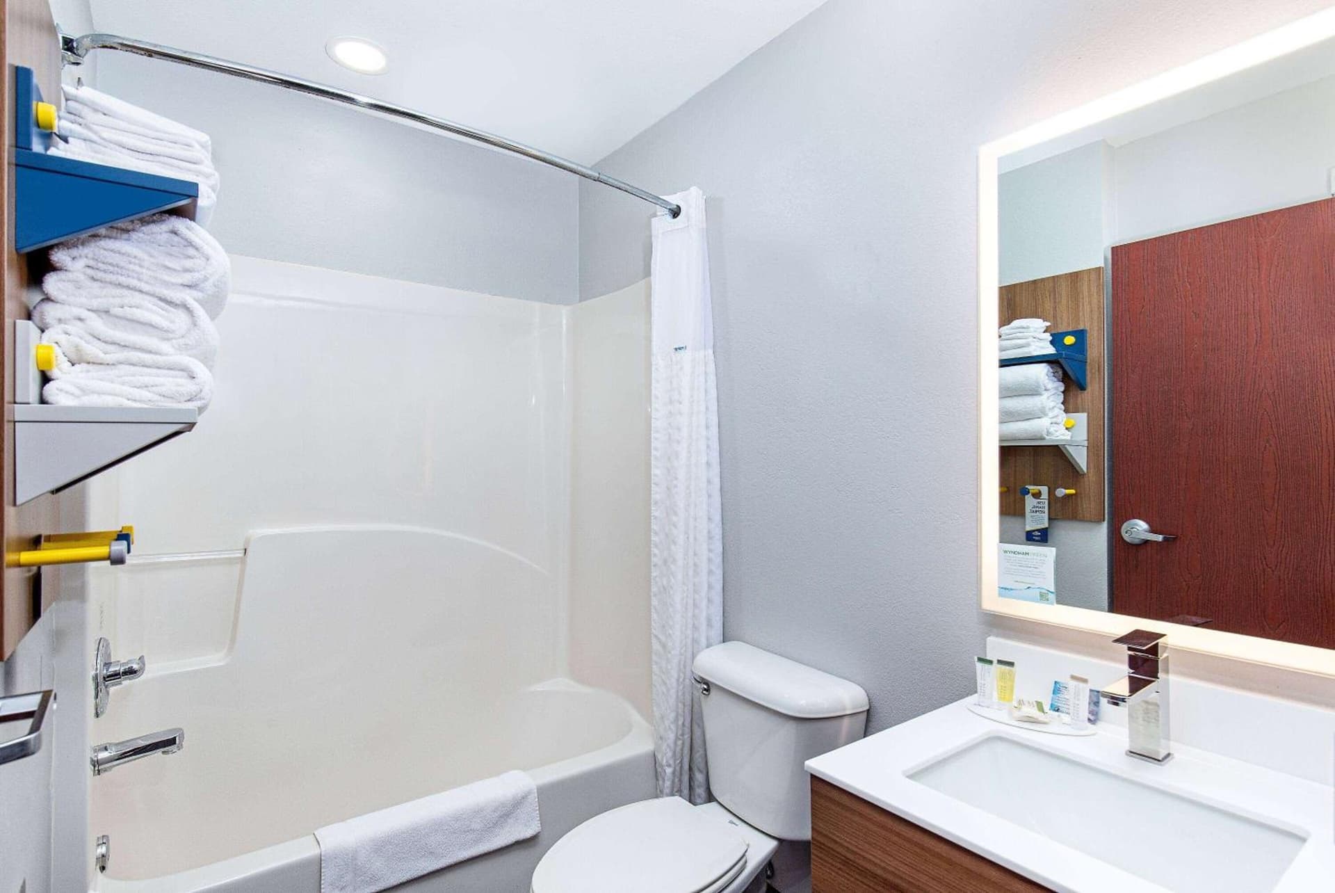 Microtel Inn & Suites Columbus North gallery photo in Columbus, GA — image 25