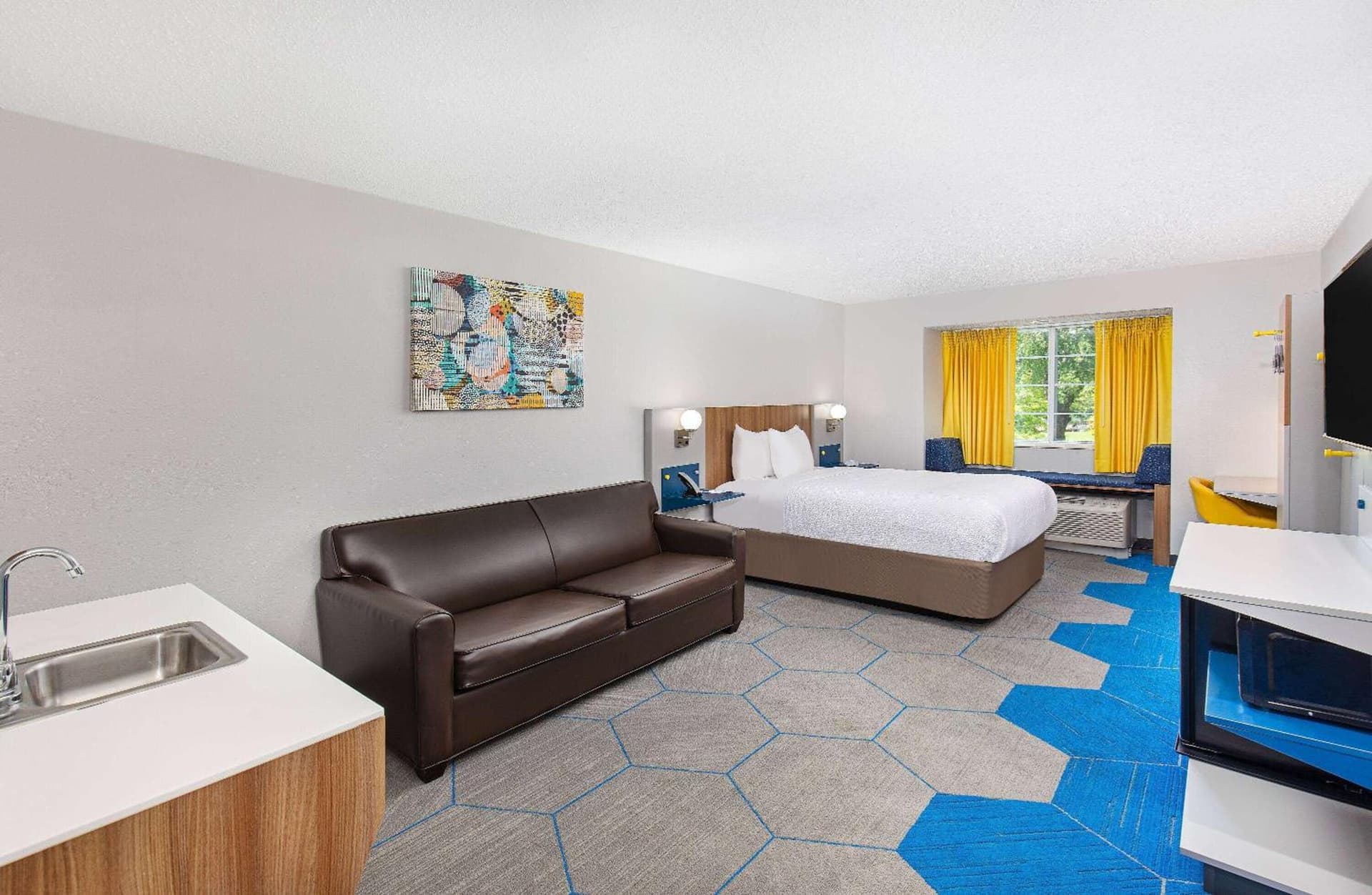 Microtel Inn & Suites Columbus North gallery photo in Columbus, GA — image 12