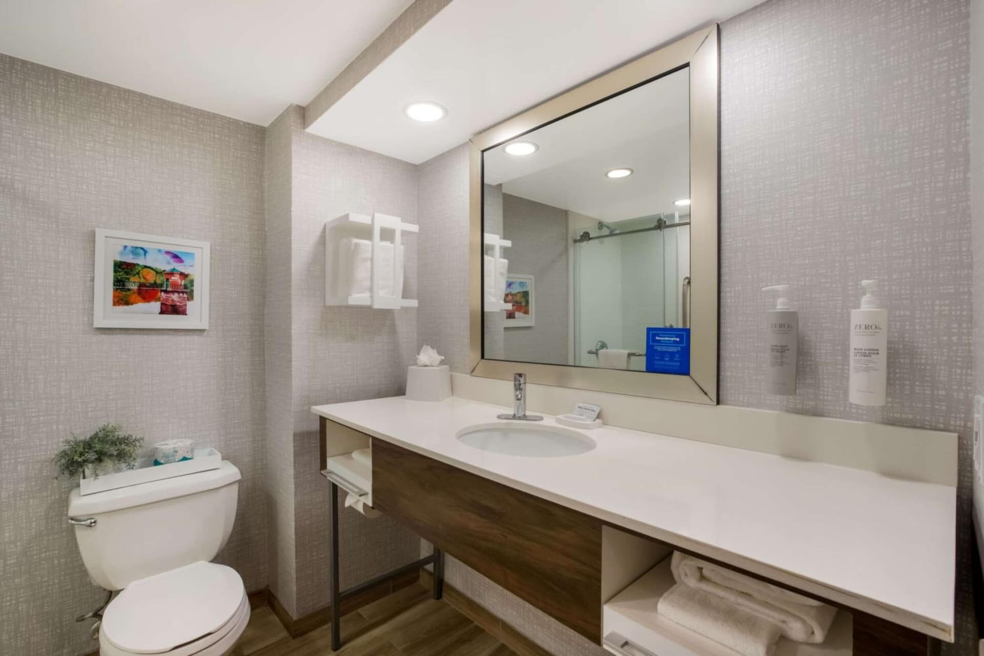 Hampton Inn Philadelphia/Willow Grove gallery photo in Willow Grove, PA — image 11