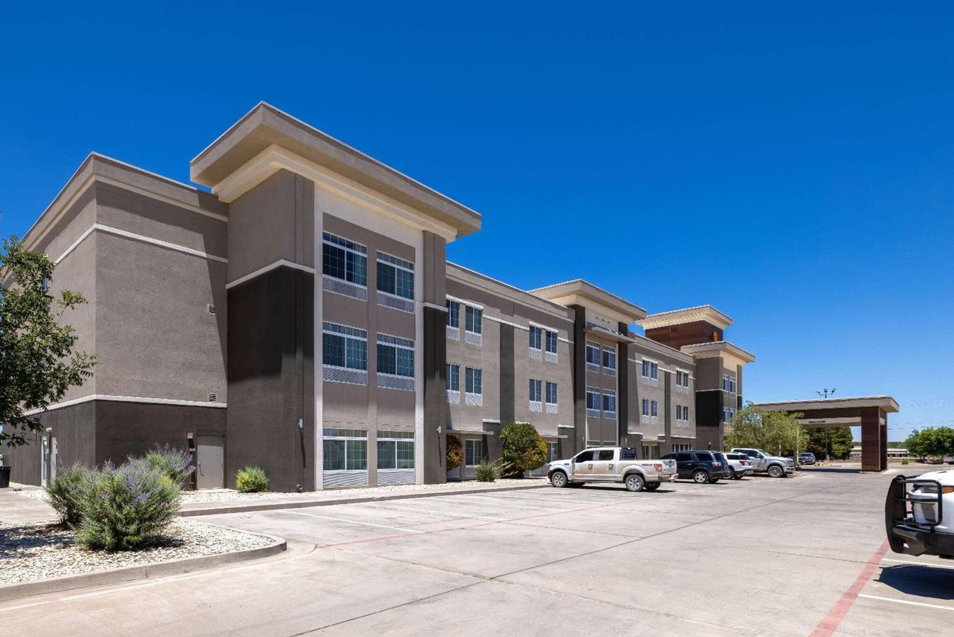 La Quinta by Wyndham Artesia property views in Artesia, NM — gallery photo 3