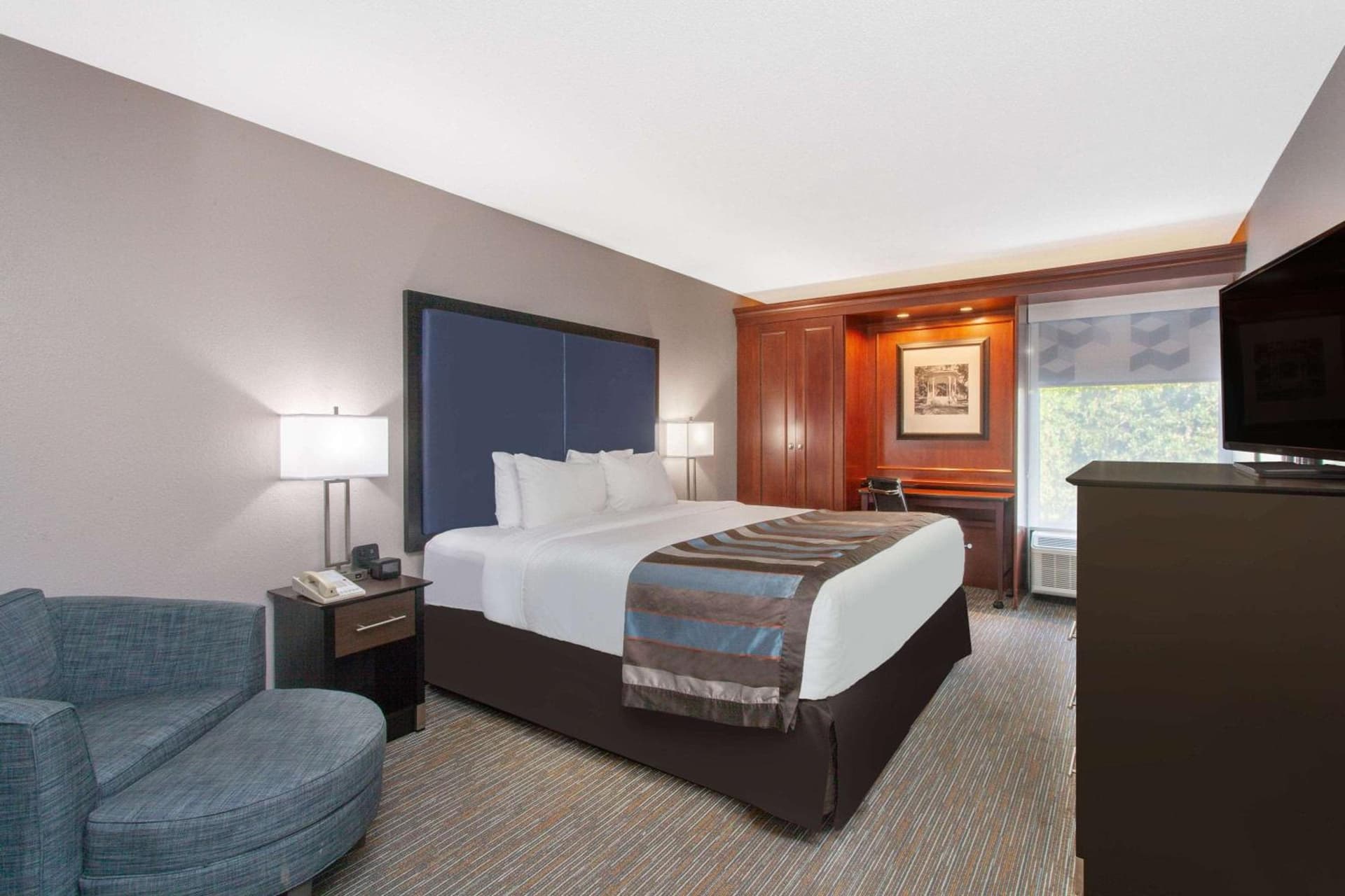 Wingate by Wyndham Charleston Coliseum gallery photo in Charleston, SC — image 23
