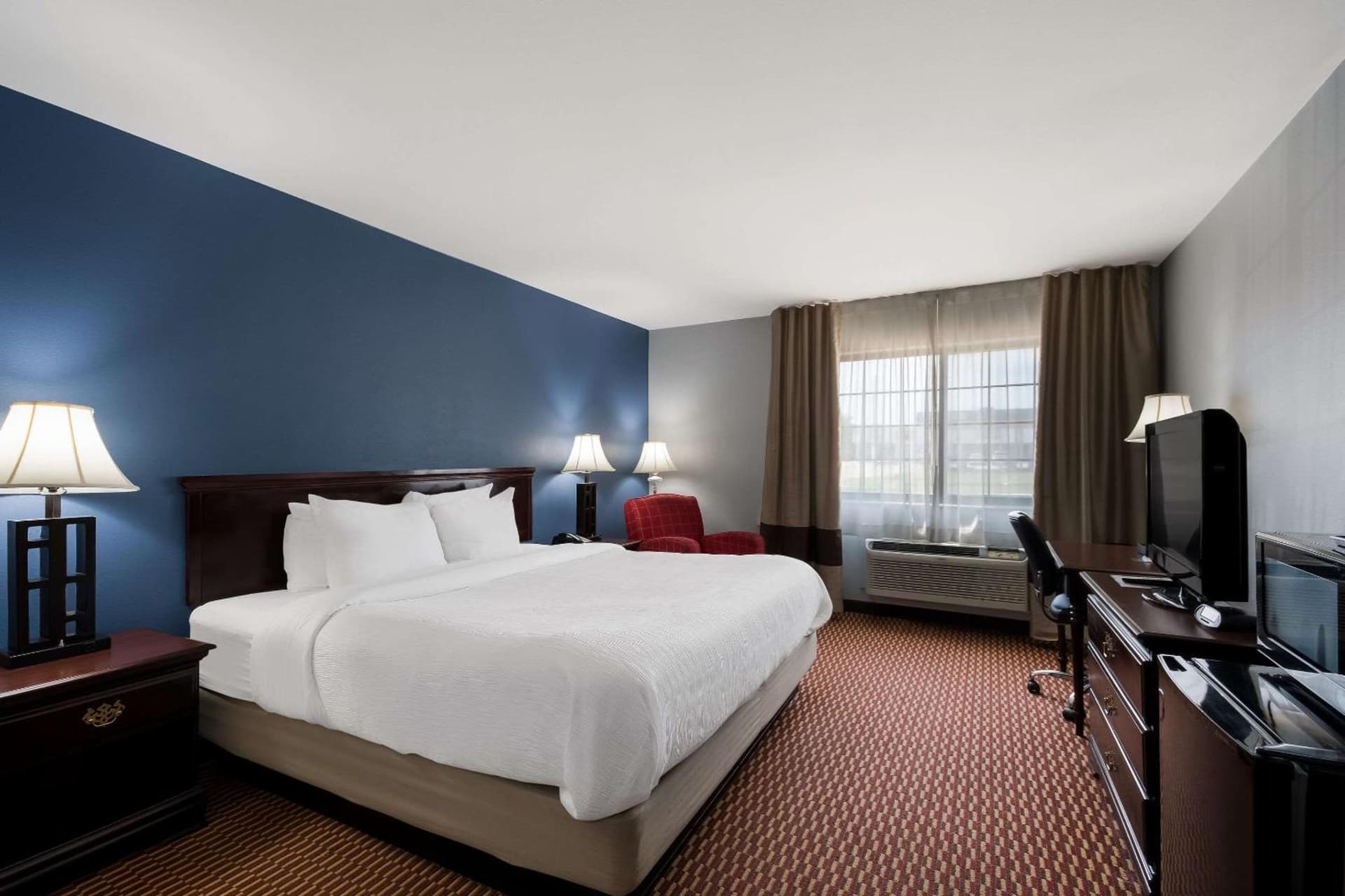 Quality Inn & Suites Oklahoma City North gallery photo in Edmond, OK — image 6