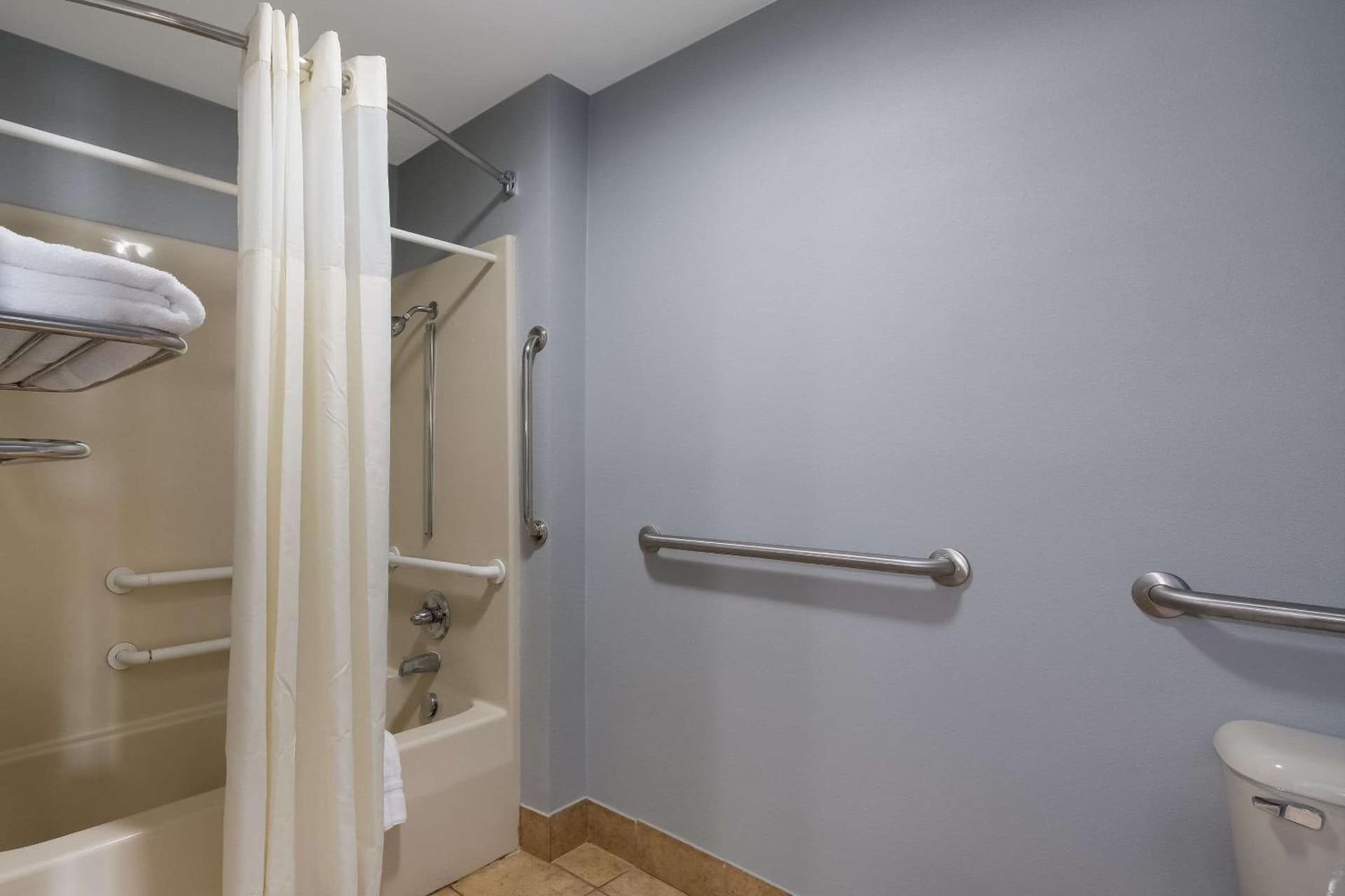 Quality Inn & Suites Oklahoma City North gallery photo in Edmond, OK — image 21