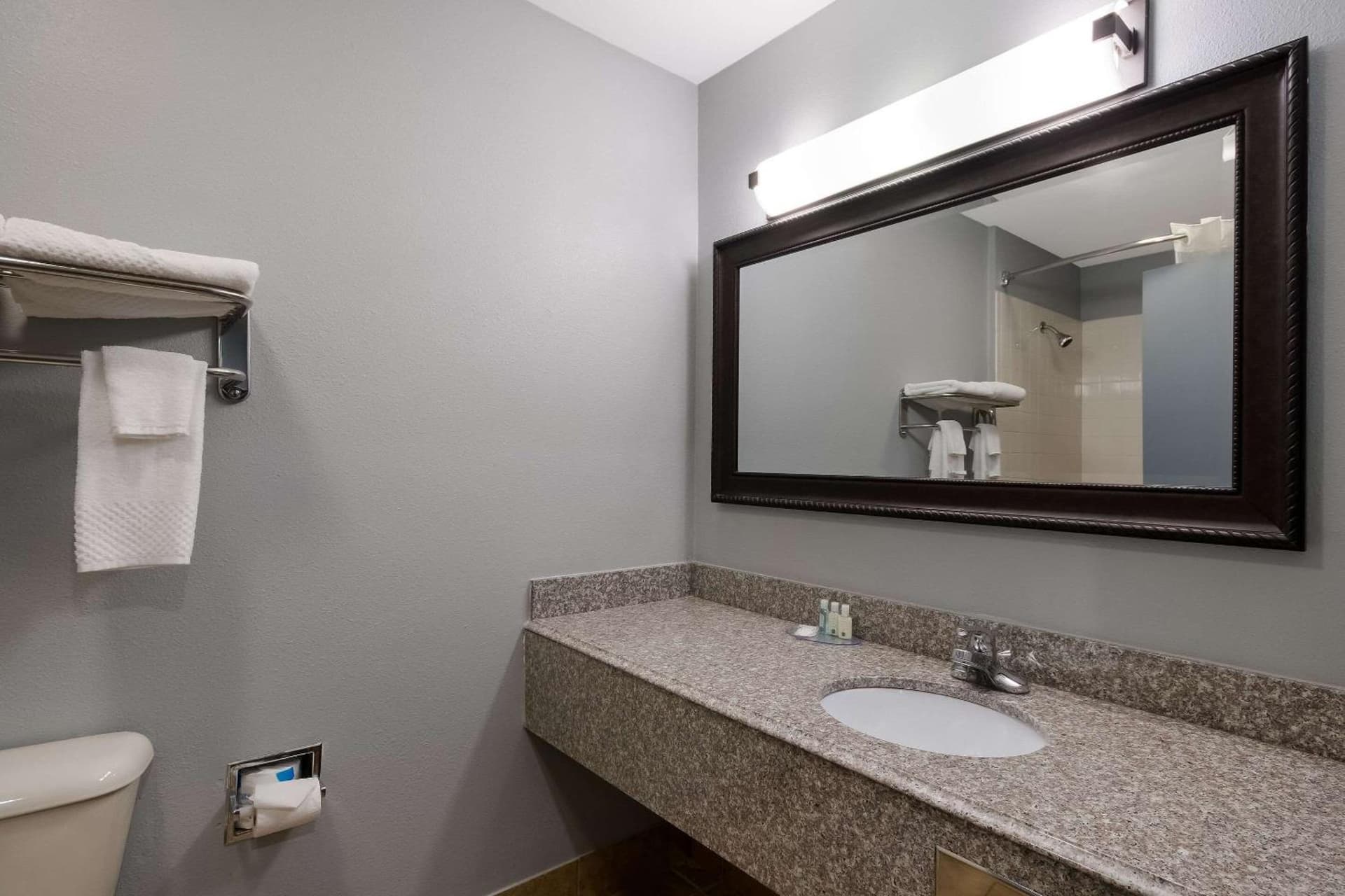 Quality Inn & Suites Oklahoma City North gallery photo in Edmond, OK — image 33