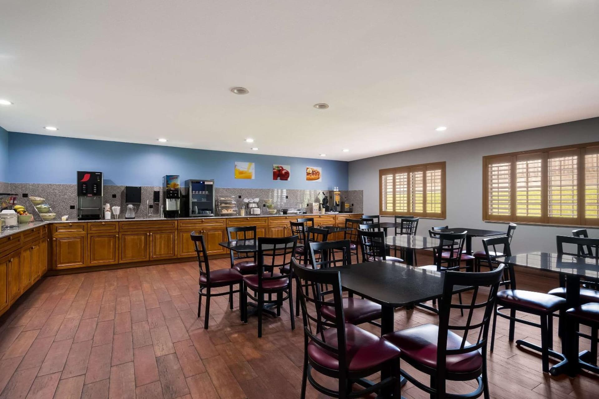 Quality Inn & Suites Oklahoma City North gallery photo in Edmond, OK — image 4