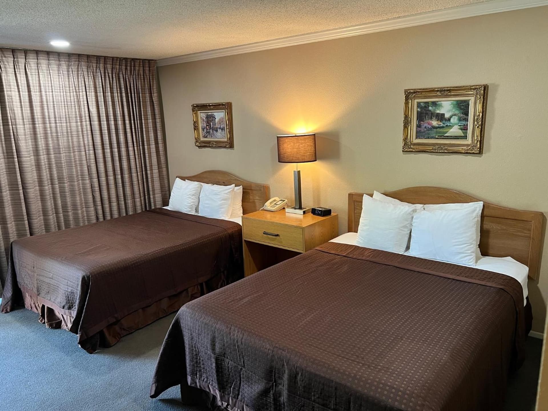 Lamp Liter Inn Visalia, an Ascend Collection Hotel gallery photo in Visalia, CA — image 7