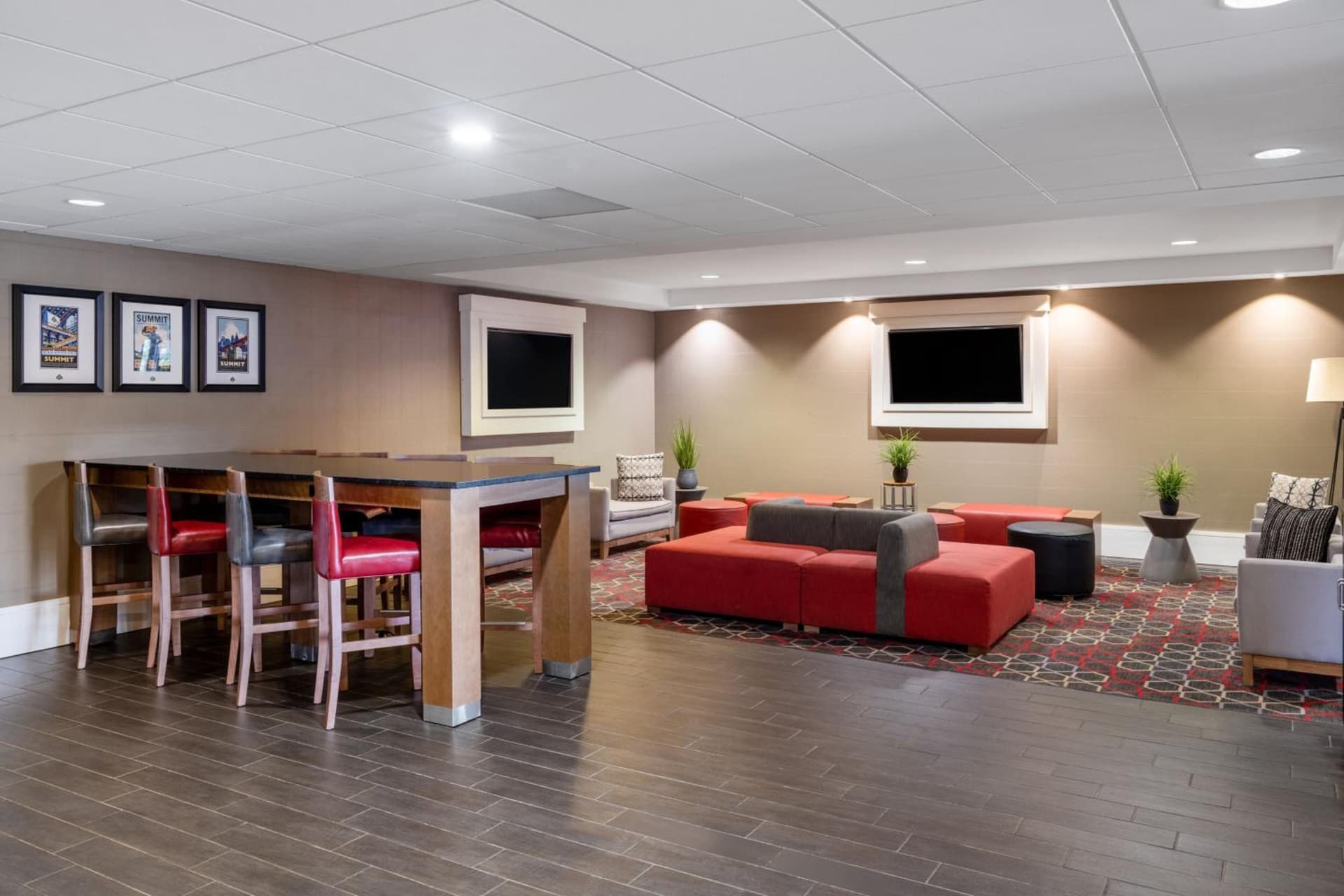 Four Points by Sheraton Mall of America Minneapolis Airport interior in Richfield, MN — gallery photo 2