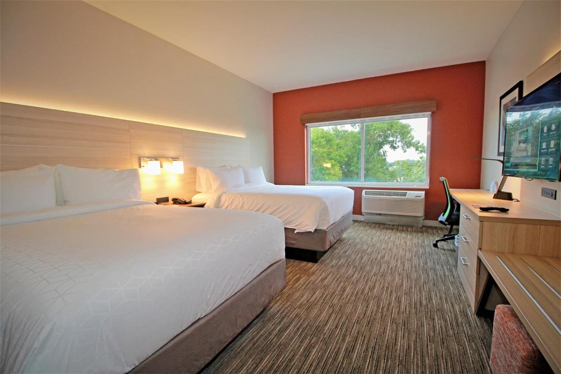 Holiday Inn Express & Suites Ocala by IHG gallery photo in Ocala, FL — image 5
