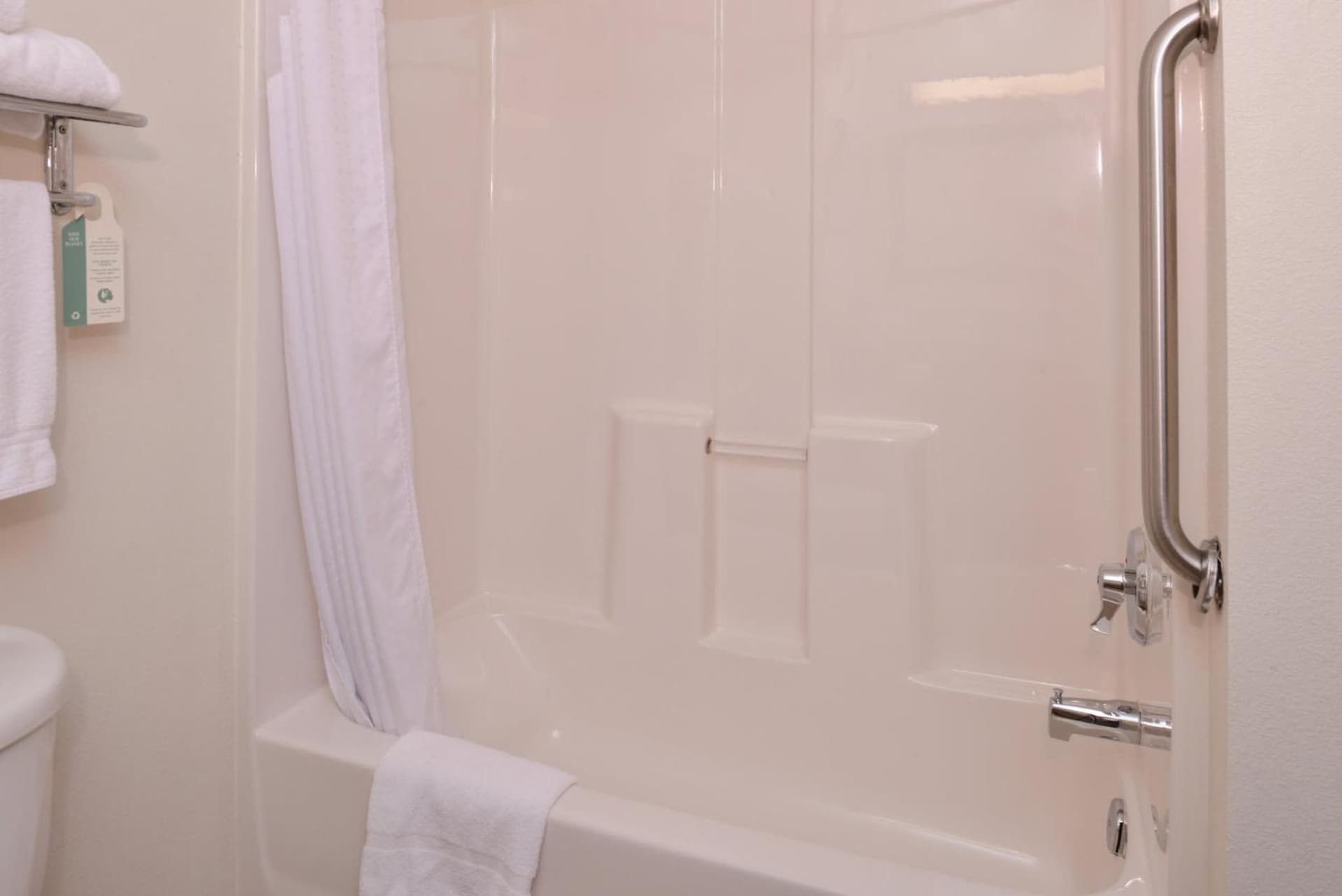 Holiday Inn Express Hotel & Suites Lancaster-Lititz by IHG gallery photo in Lititz, PA — image 14