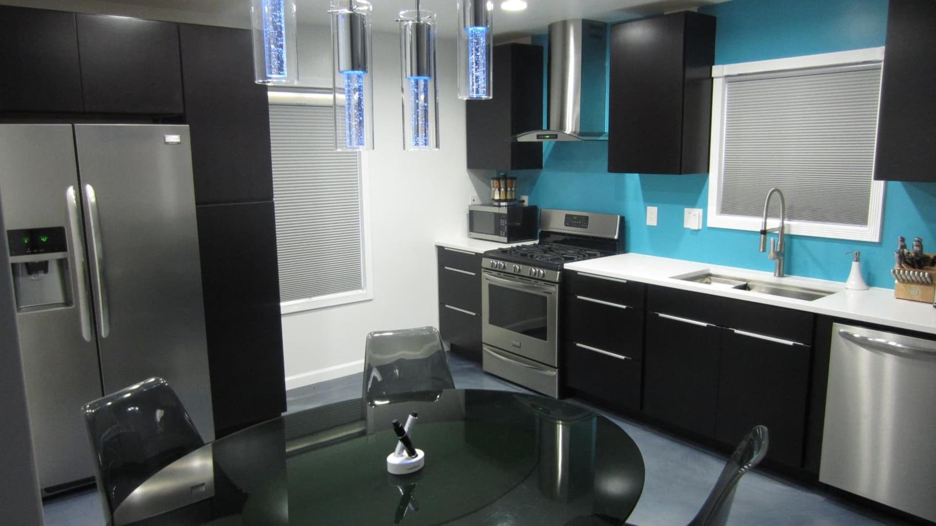 Modern/Retro Condo gallery photo in High Point, NC — image 16