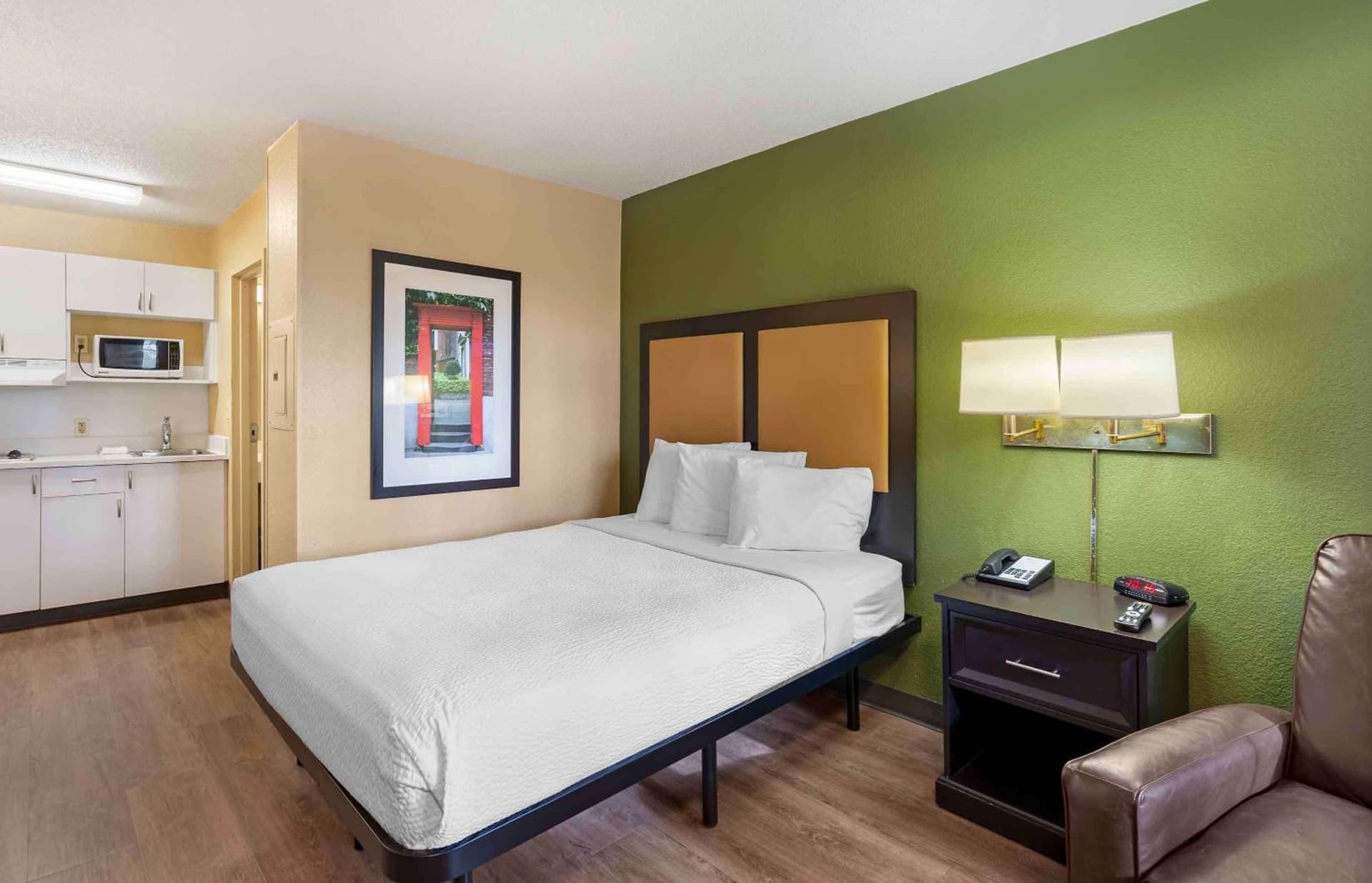Extended Stay America Select Suites - Newport News - Oyster Point gallery photo in Newport News, VA — image 9