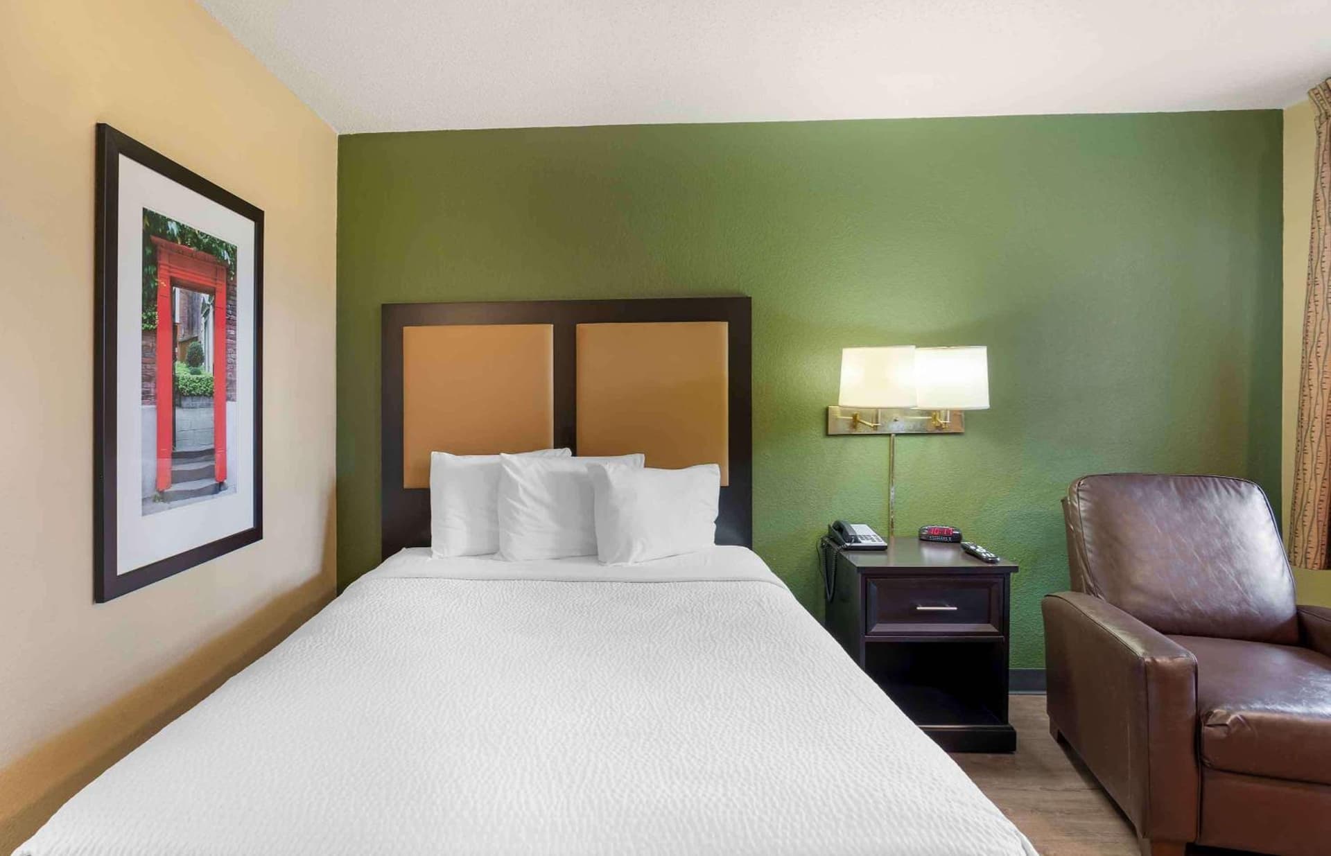 Extended Stay America Select Suites - Newport News - Oyster Point gallery photo in Newport News, VA — image 31