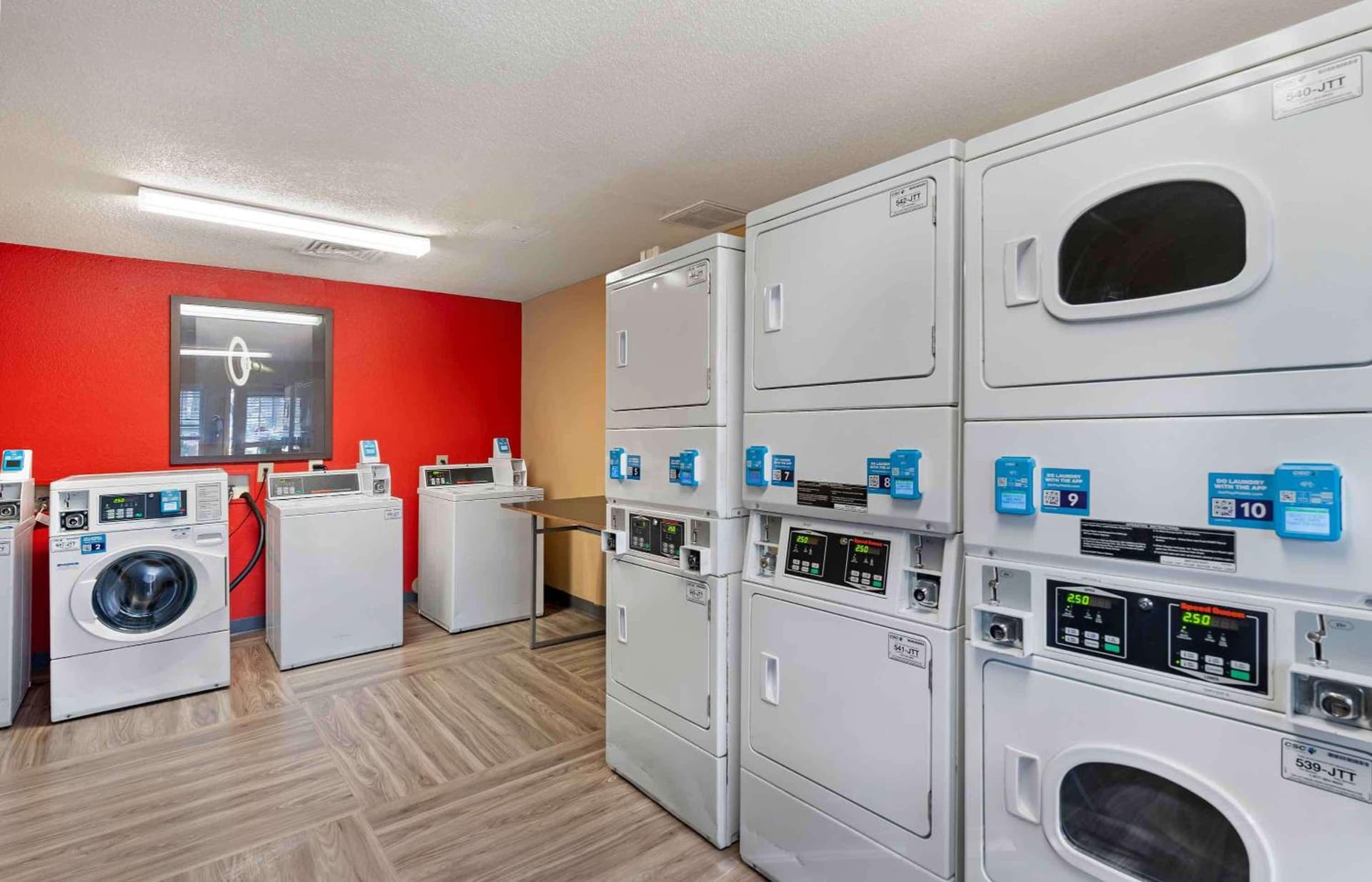 Extended Stay America Select Suites - Newport News - Oyster Point gallery photo in Newport News, VA — image 44