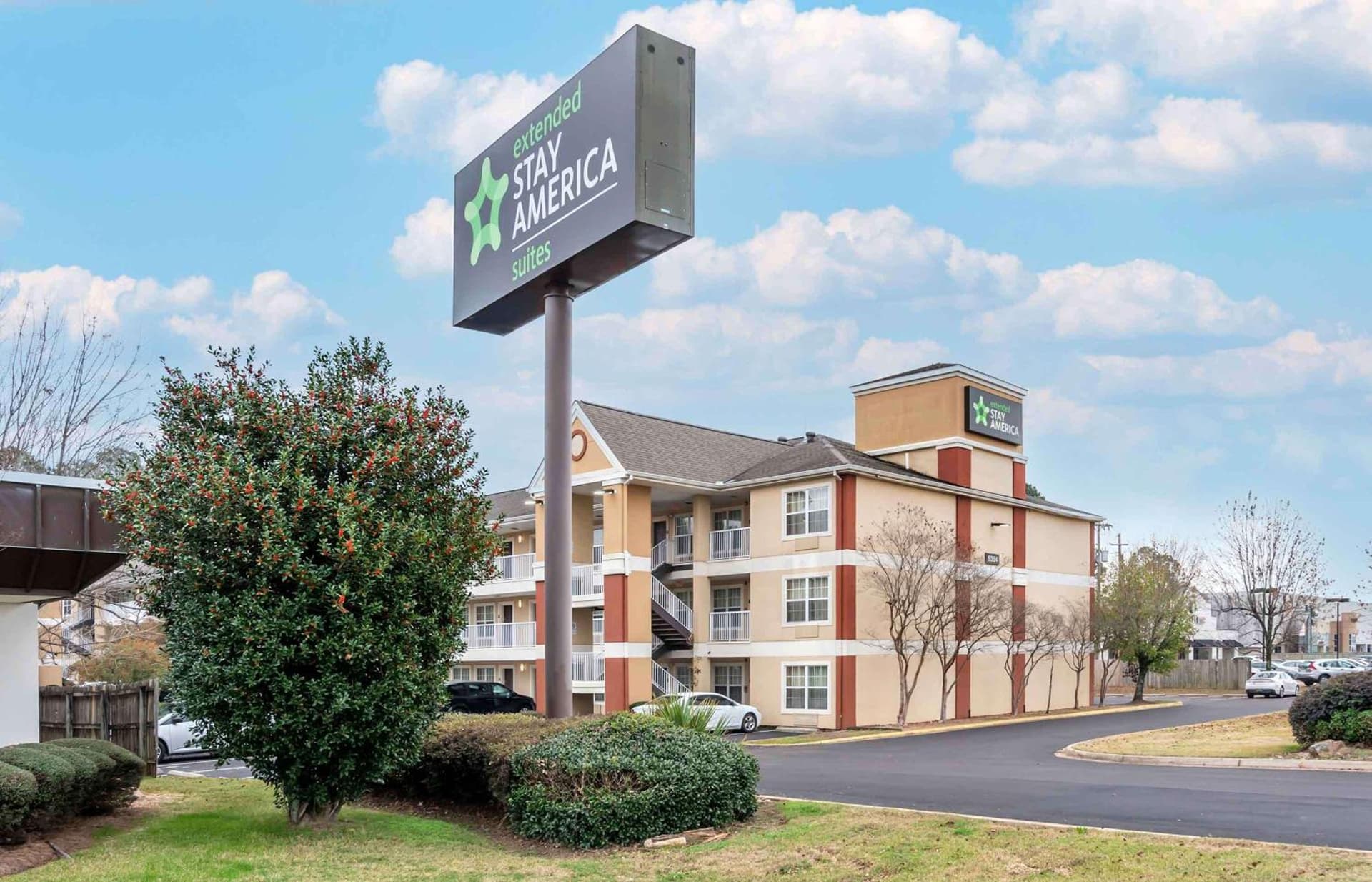 Extended Stay America Select Suites - Jackson - North interior in Jackson, MS — gallery photo 2