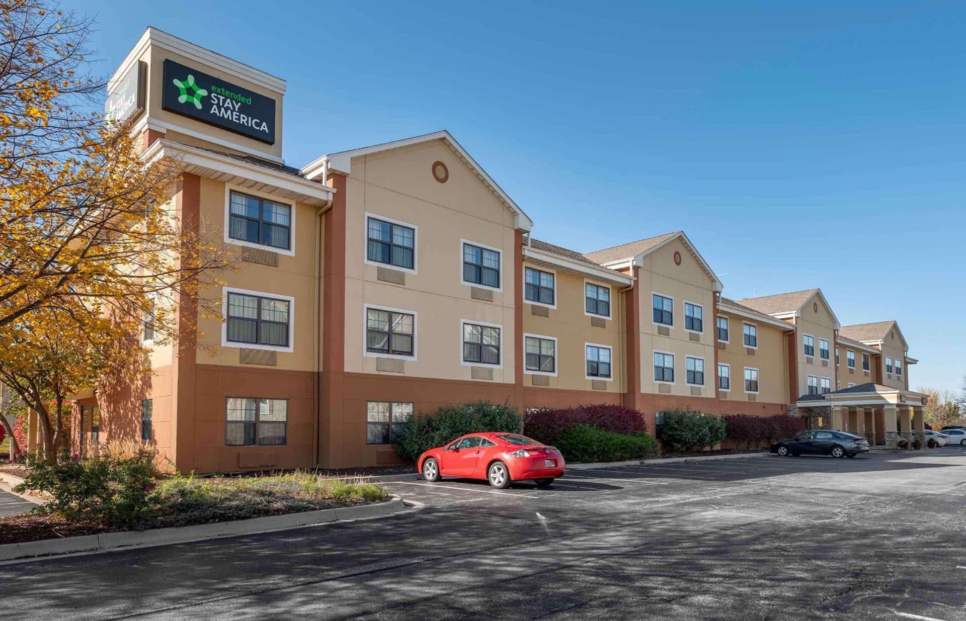 Extended Stay America Suites - Champaign - Urbana featured exterior or lobby in Champaign, IL — similar hotel