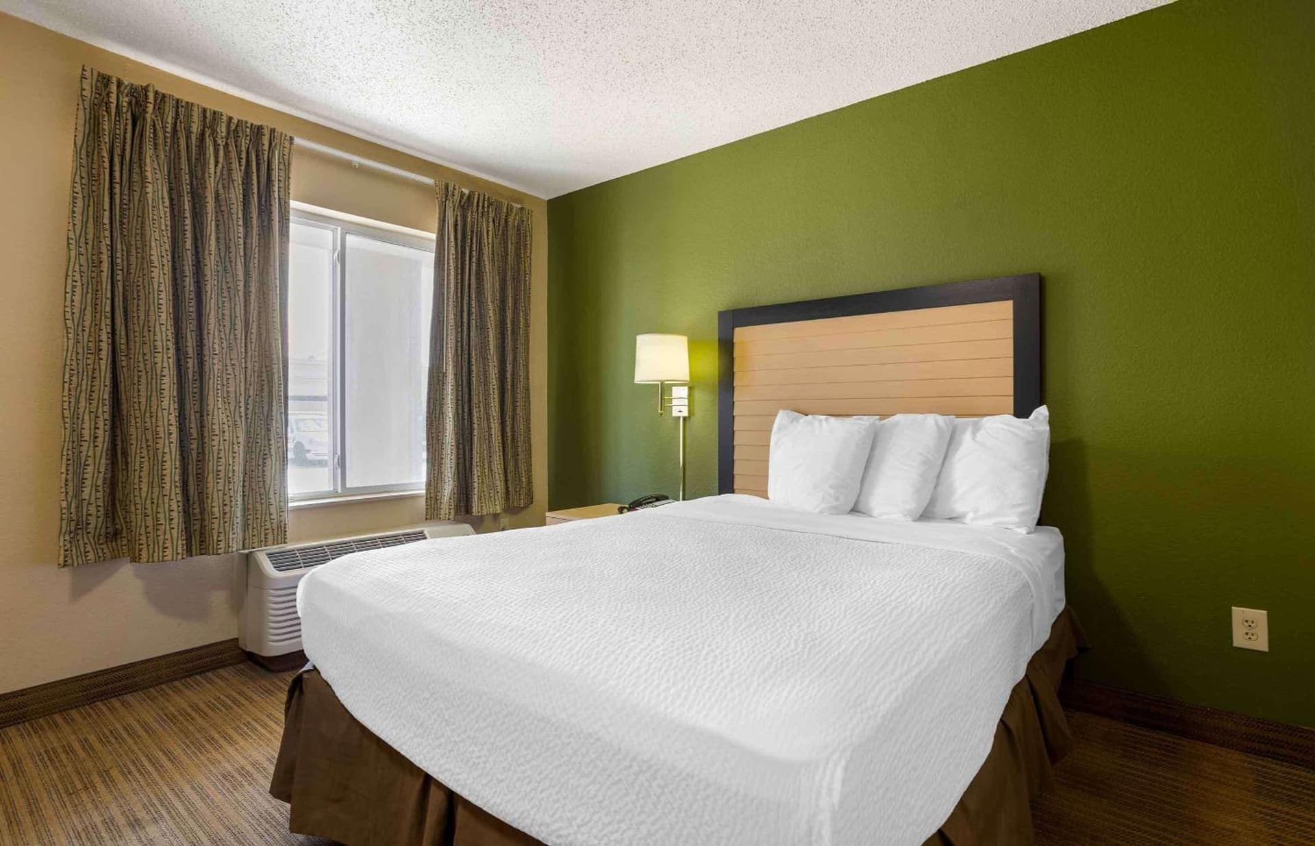 Extended Stay America Suites - Houston - The Woodlands property views in The Woodlands, TX — gallery photo 3