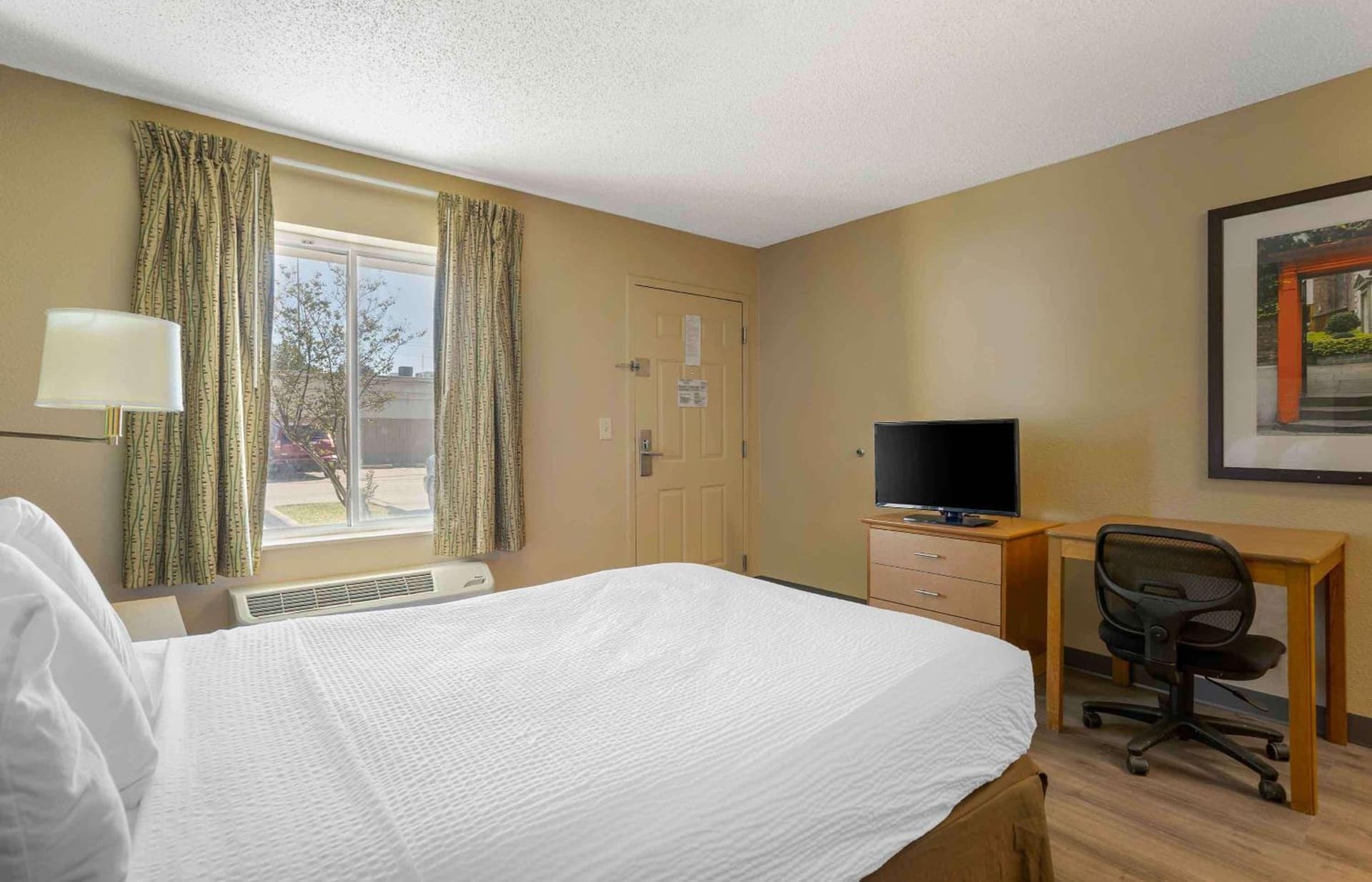Extended Stay America Suites - Houston - The Woodlands gallery photo in The Woodlands, TX — image 15