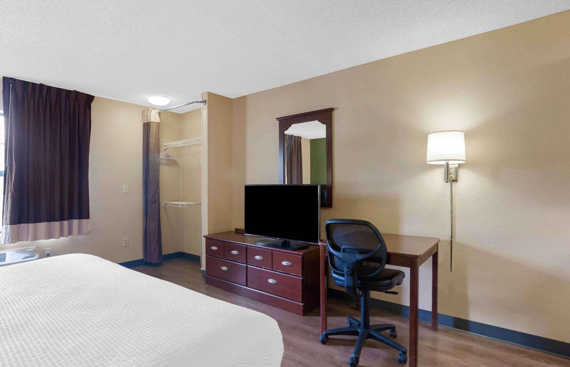 Extended Stay America Suites - Houston - The Woodlands gallery photo in The Woodlands, TX — image 55