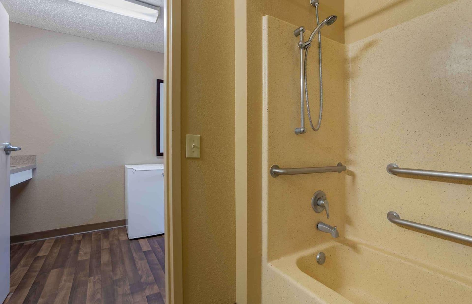 Extended Stay America Suites - Houston - The Woodlands gallery photo in The Woodlands, TX — image 62