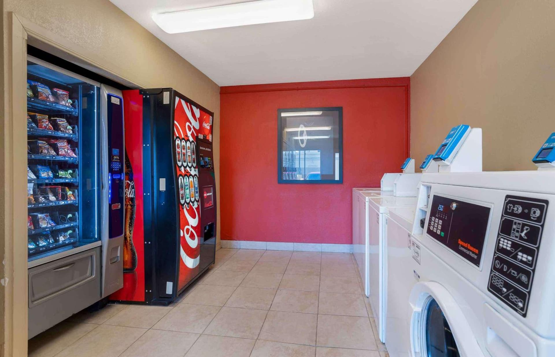 Extended Stay America Suites - Houston - The Woodlands gallery photo in The Woodlands, TX — image 61