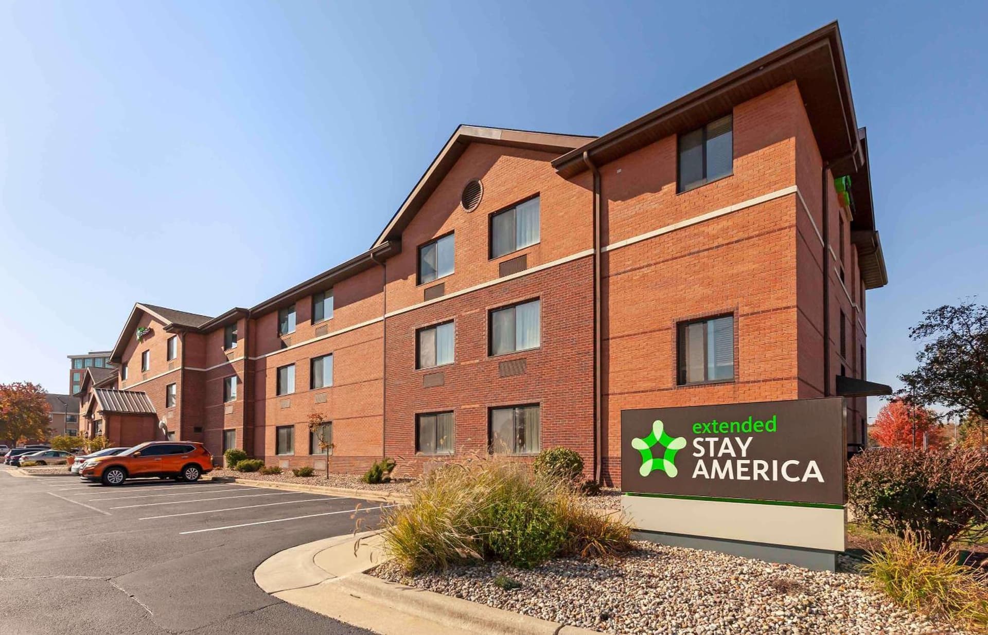 Extended Stay America Select Suites - Madison - Old Sauk Rd featured exterior or lobby in Madison, WI — similar hotel