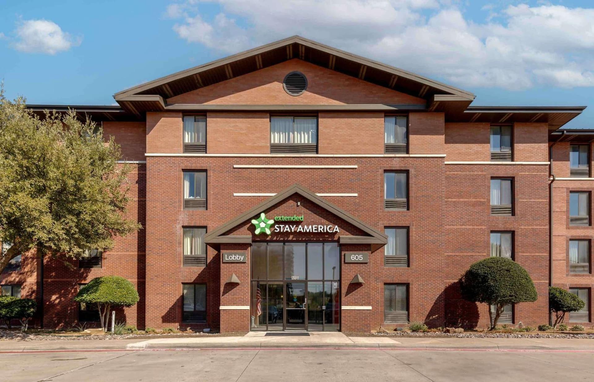 Extended Stay America Select Suites - Dallas - Las Colinas - Meadow Creek Dr featured exterior or lobby in Irving, TX — similar hotel