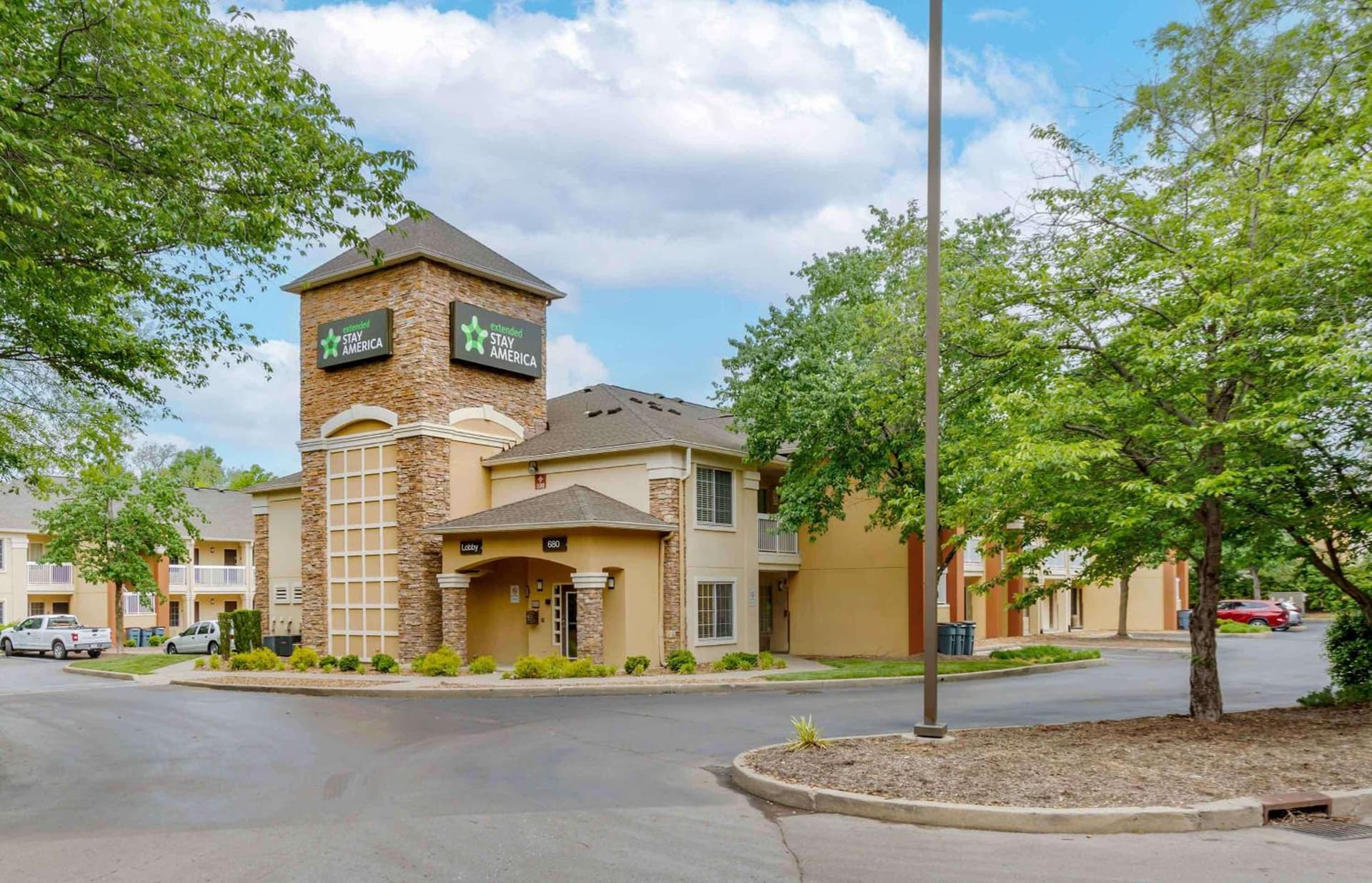 Extended Stay America Suites - Nashville - Franklin - Cool Springs featured exterior or lobby in Franklin, TN — similar hotel