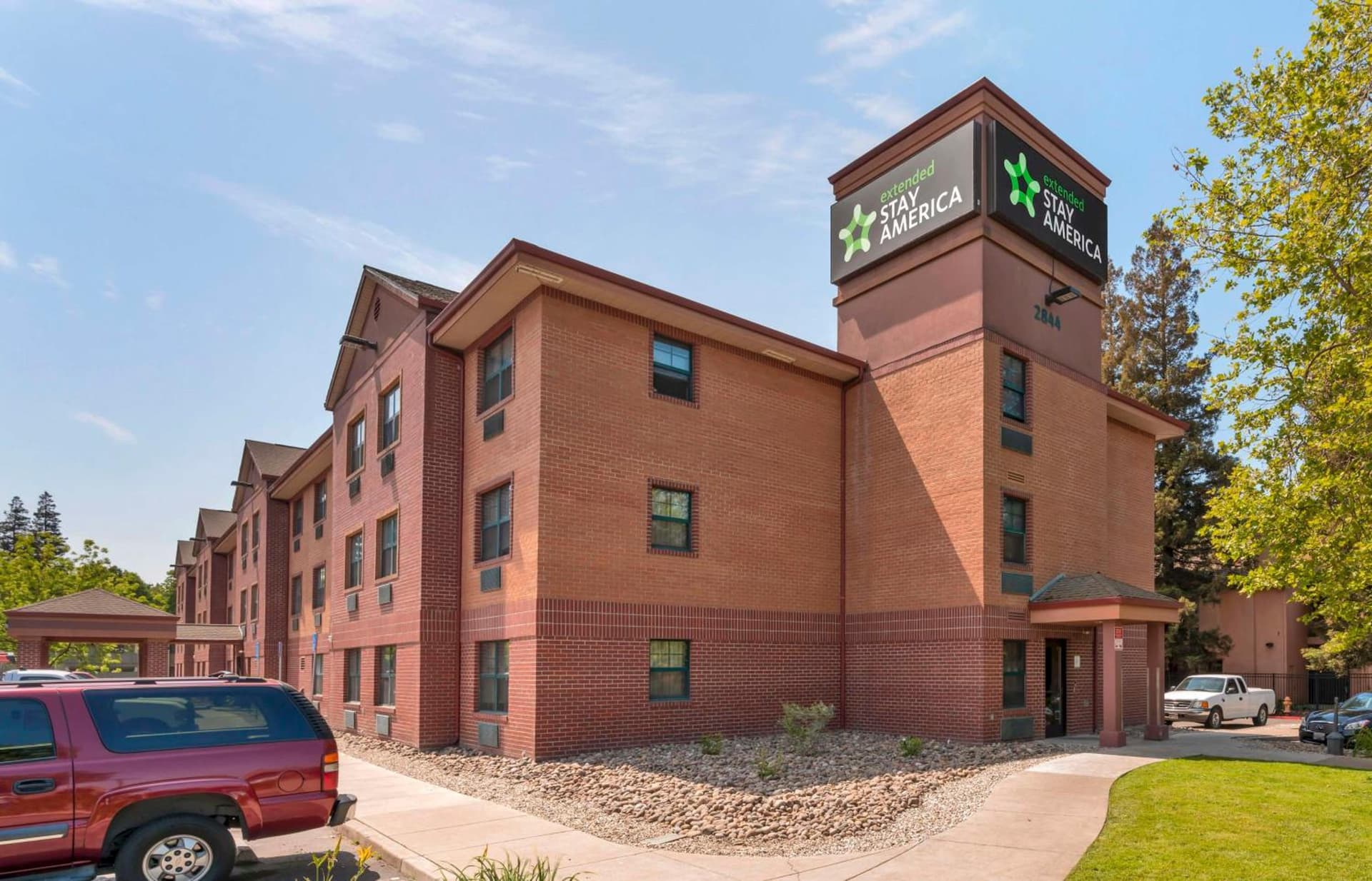 Extended Stay America Suites - Stockton - March Lane interior in Stockton, CA — gallery photo 2