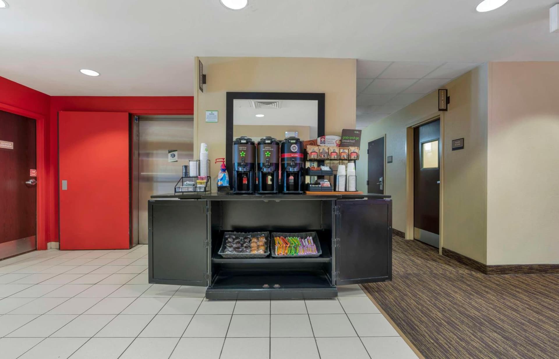 Extended Stay America Suites - Stockton - March Lane gallery photo in Stockton, CA — image 27