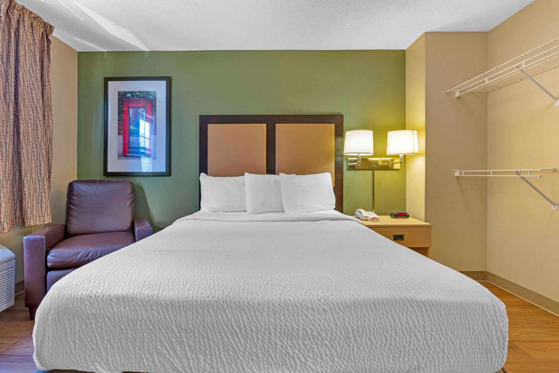 Extended Stay America Suites - Stockton - March Lane gallery photo in Stockton, CA — image 35