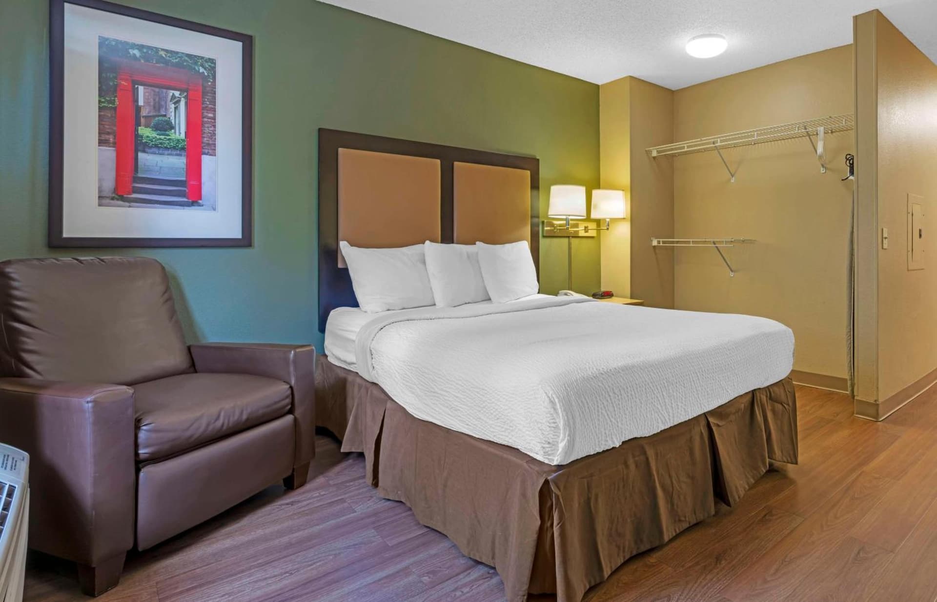 Extended Stay America Suites - Stockton - March Lane gallery photo in Stockton, CA — image 47