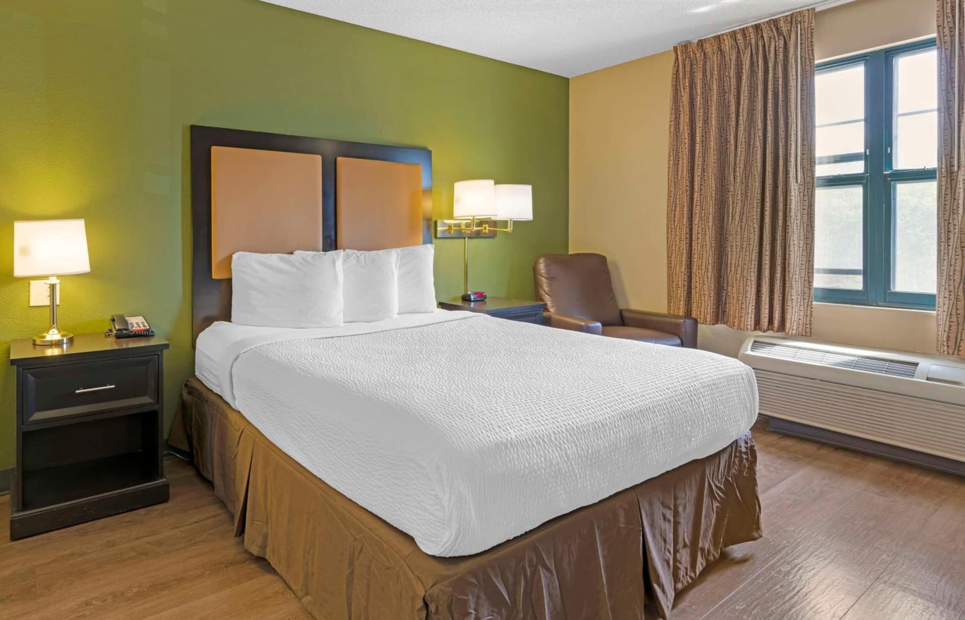 Extended Stay America Suites - Stockton - March Lane gallery photo in Stockton, CA — image 25