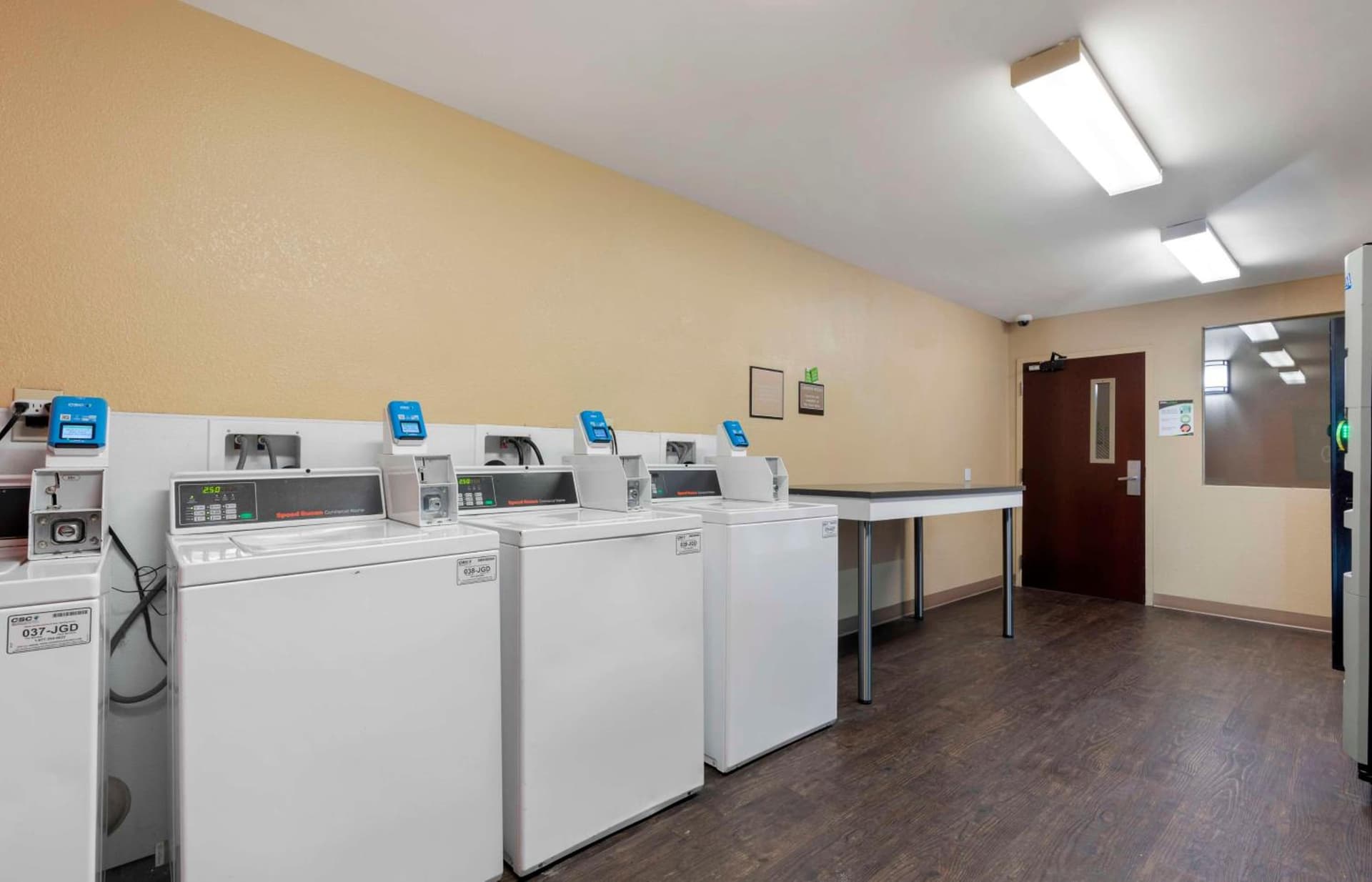 Extended Stay America Suites - Stockton - March Lane gallery photo in Stockton, CA — image 59