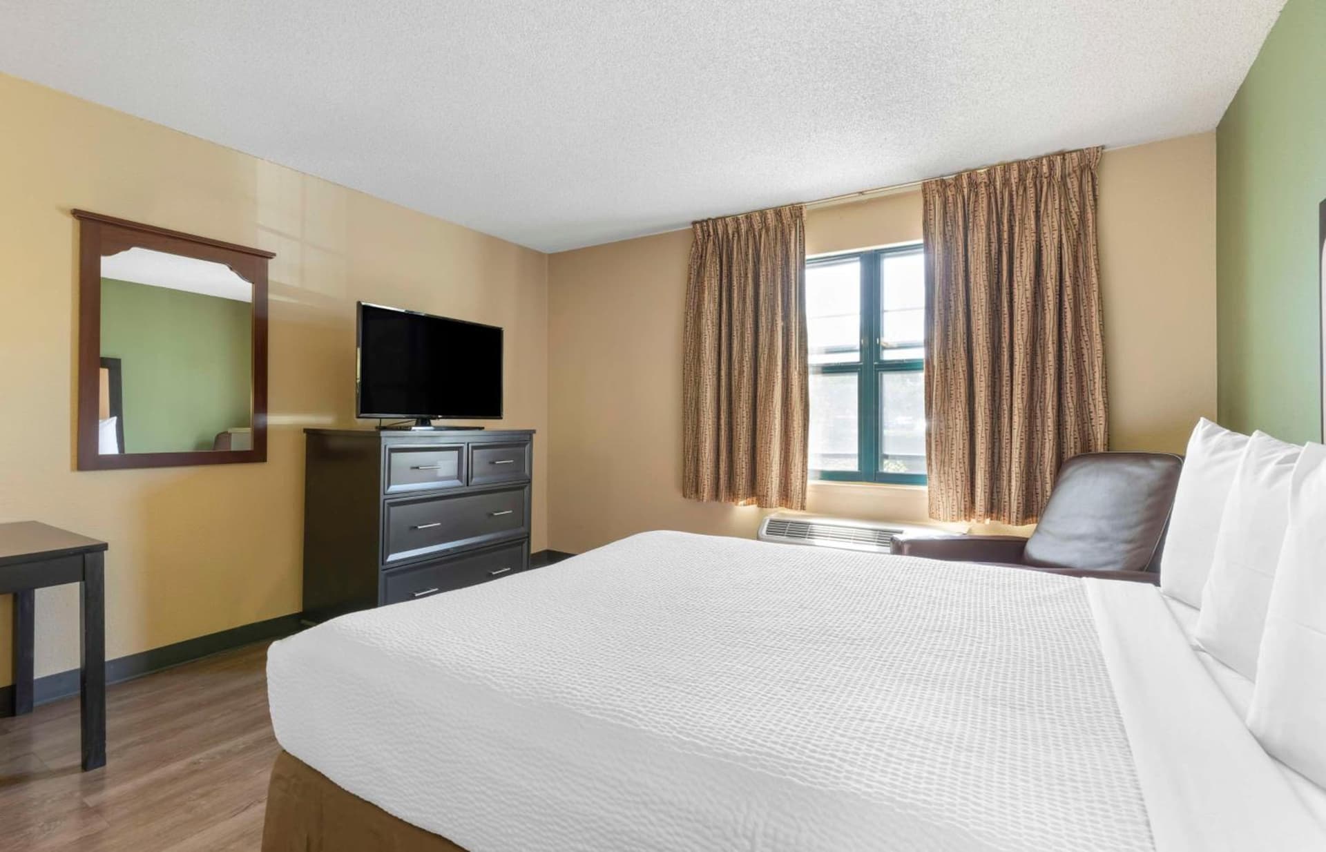 Extended Stay America Suites - Stockton - Tracy gallery photo in Tracy, CA — image 9