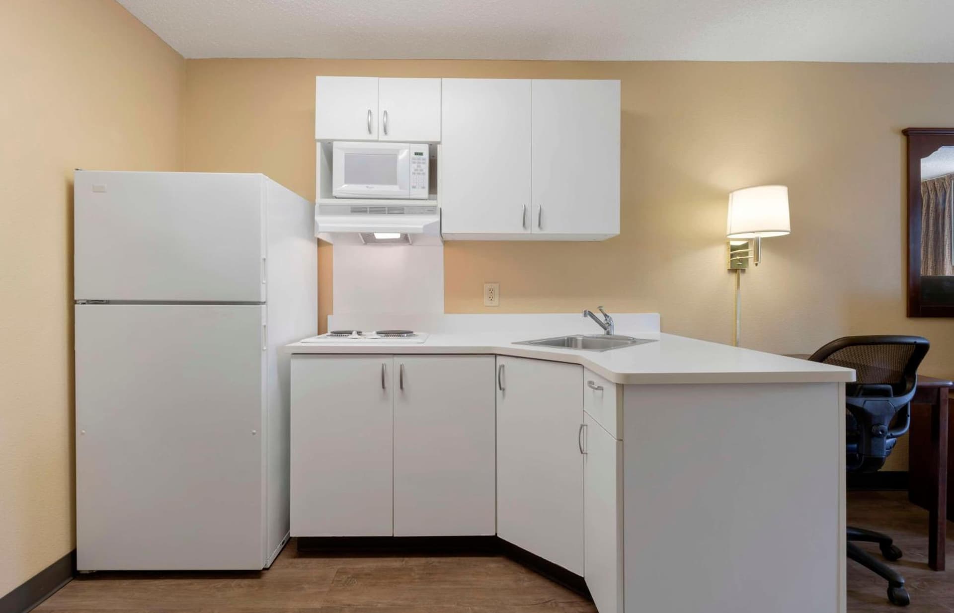Extended Stay America Suites - Stockton - Tracy gallery photo in Tracy, CA — image 8