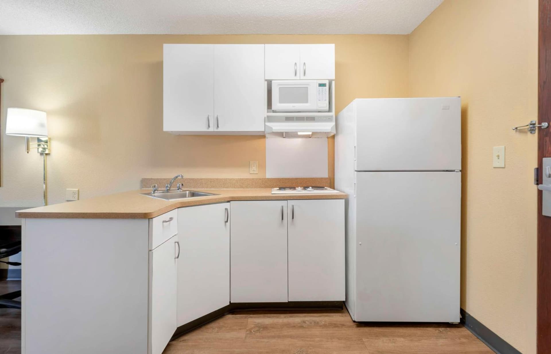 Extended Stay America Suites - Stockton - Tracy gallery photo in Tracy, CA — image 35