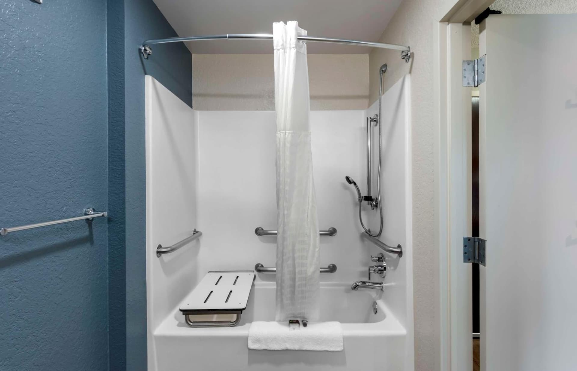 Extended Stay America Suites - Fremont - Warm Springs gallery photo in Warm Springs District, CA — image 45