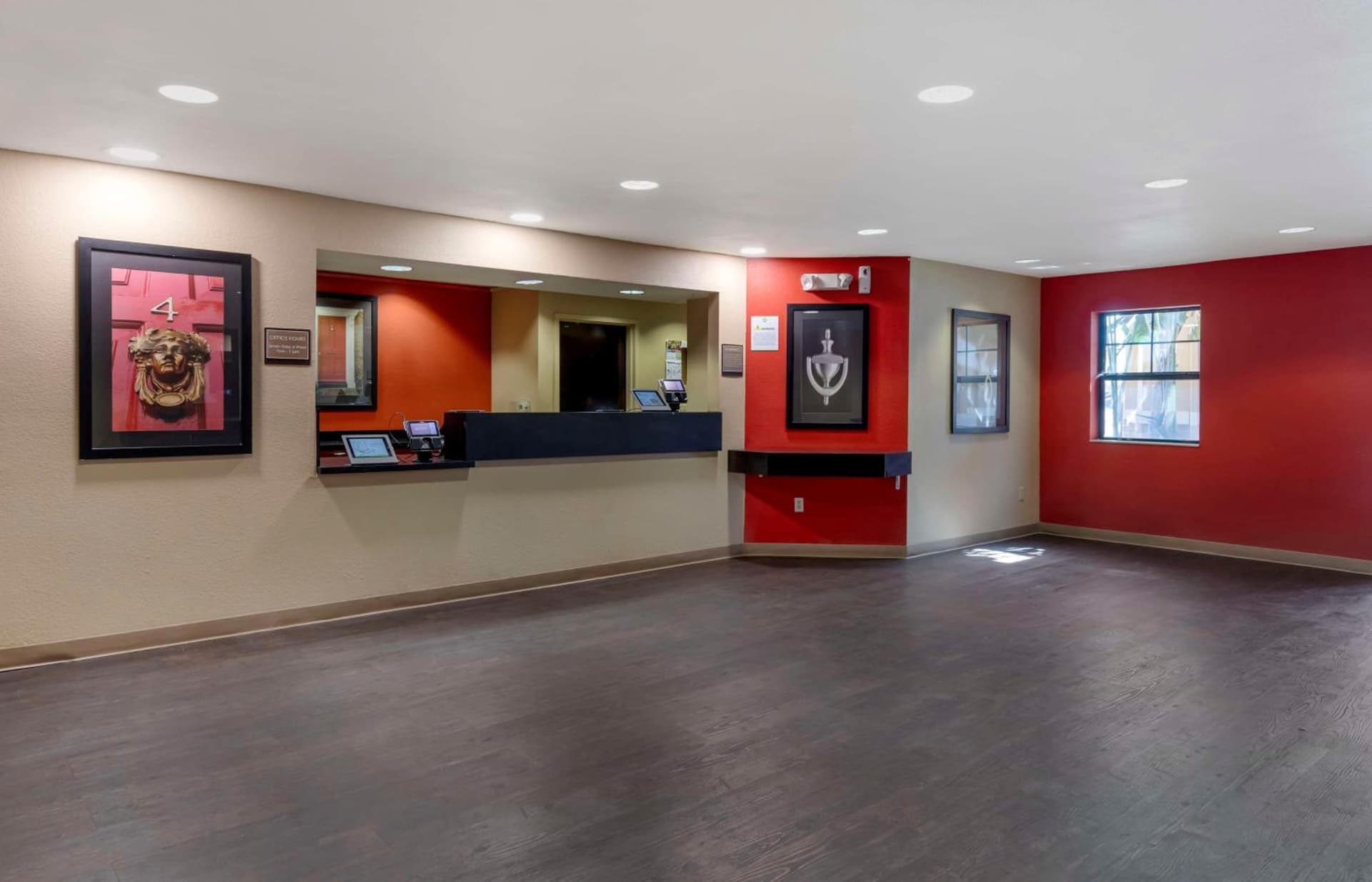 Extended Stay America Suites - Orange County - Katella Ave gallery photo in Orange, CA — image 8