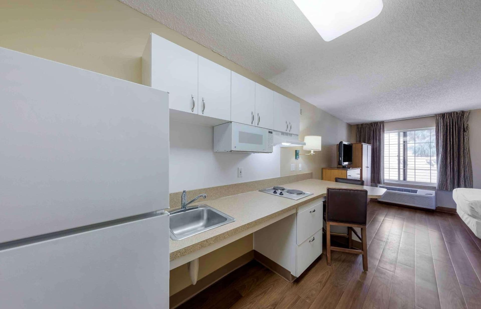 Extended Stay America Suites - Los Angeles - Glendale gallery photo in Glendale, CA — image 7